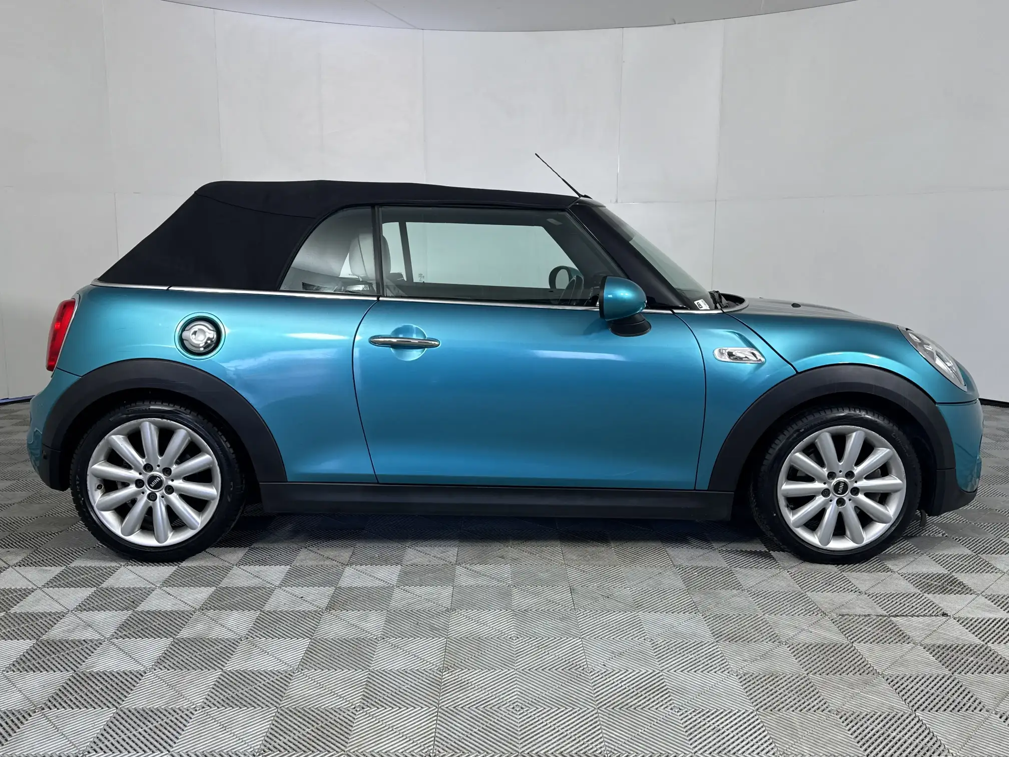 Mini Cooper Convertible