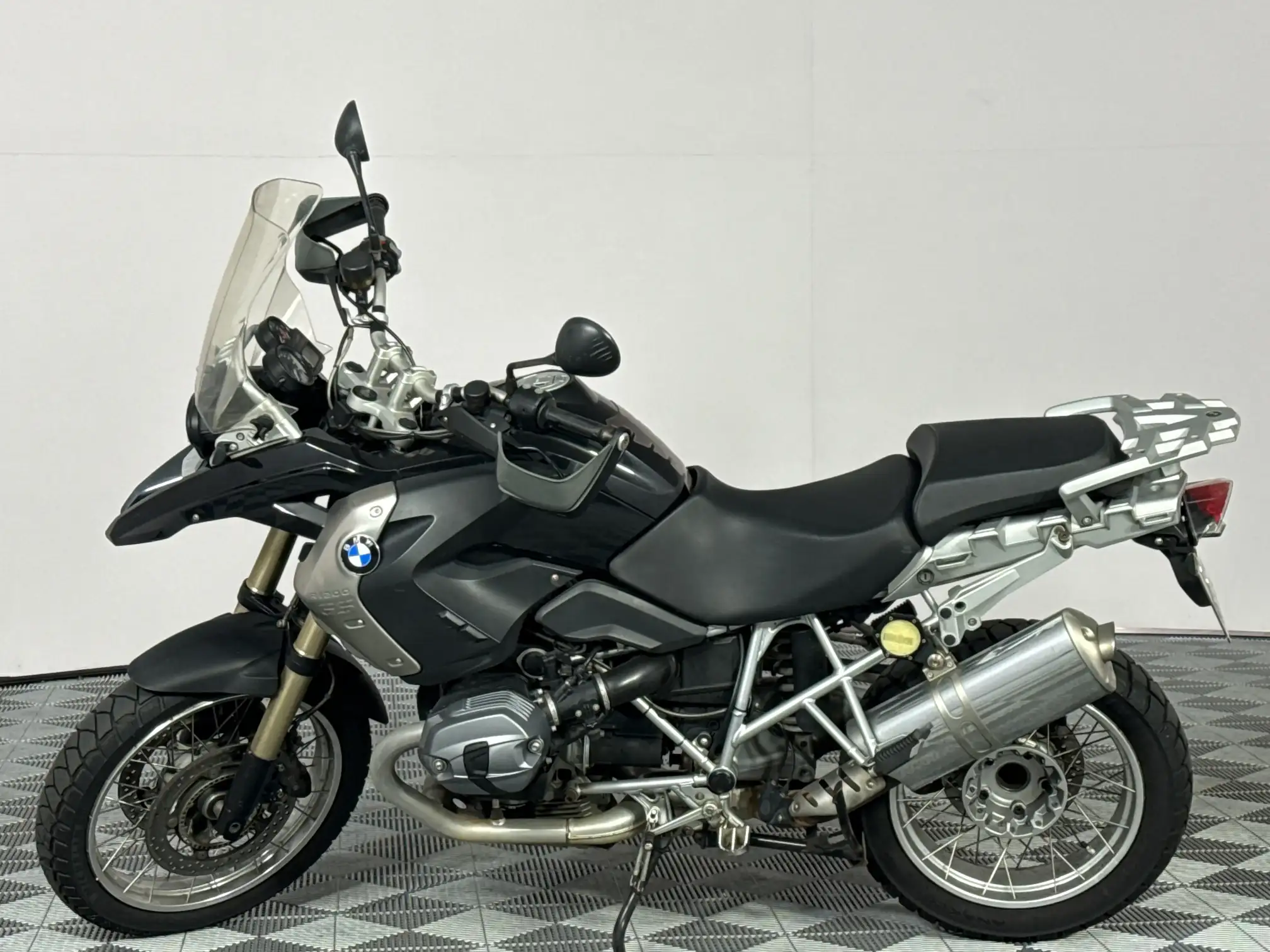 BMW R Series