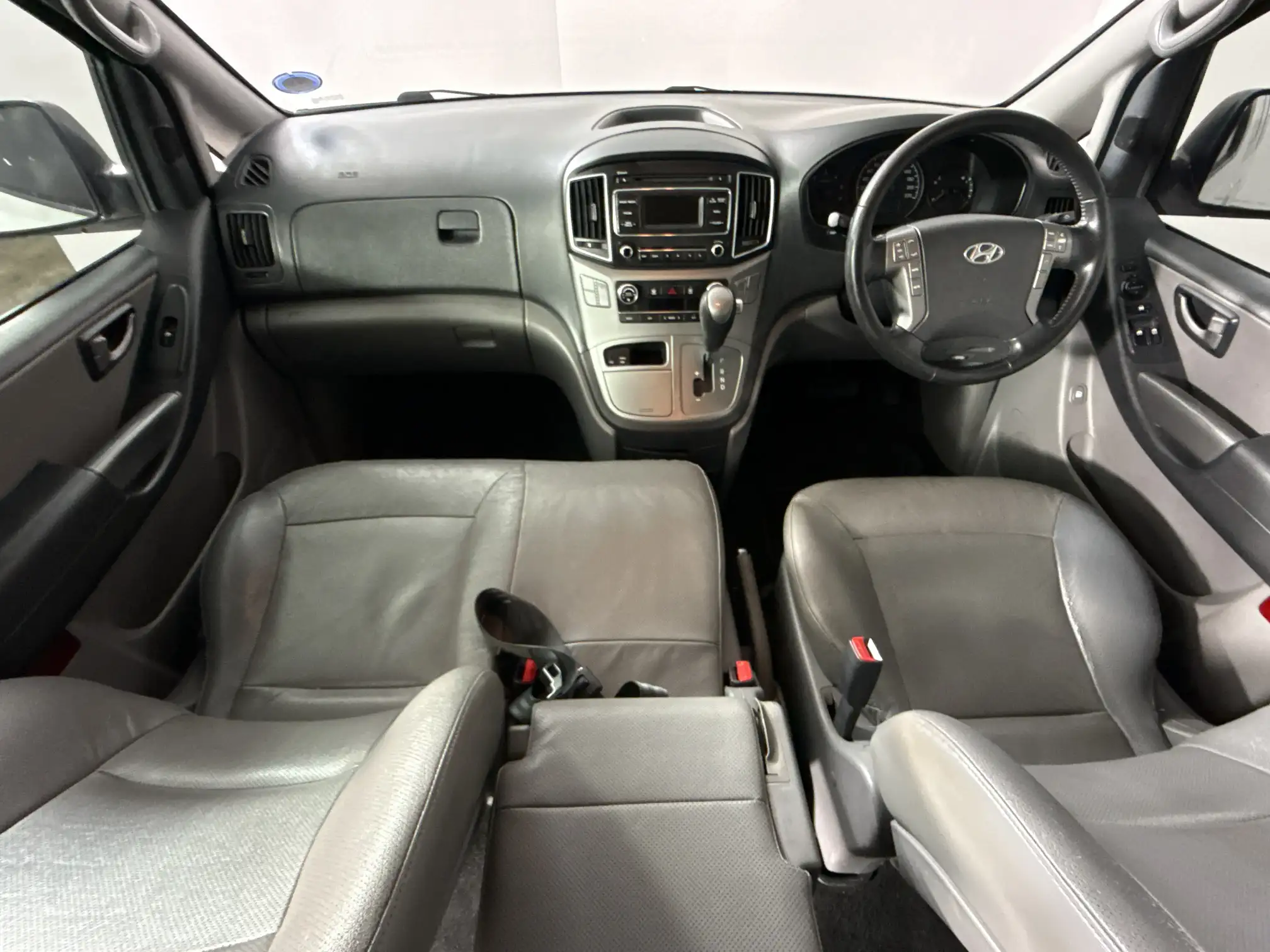 Hyundai H-1