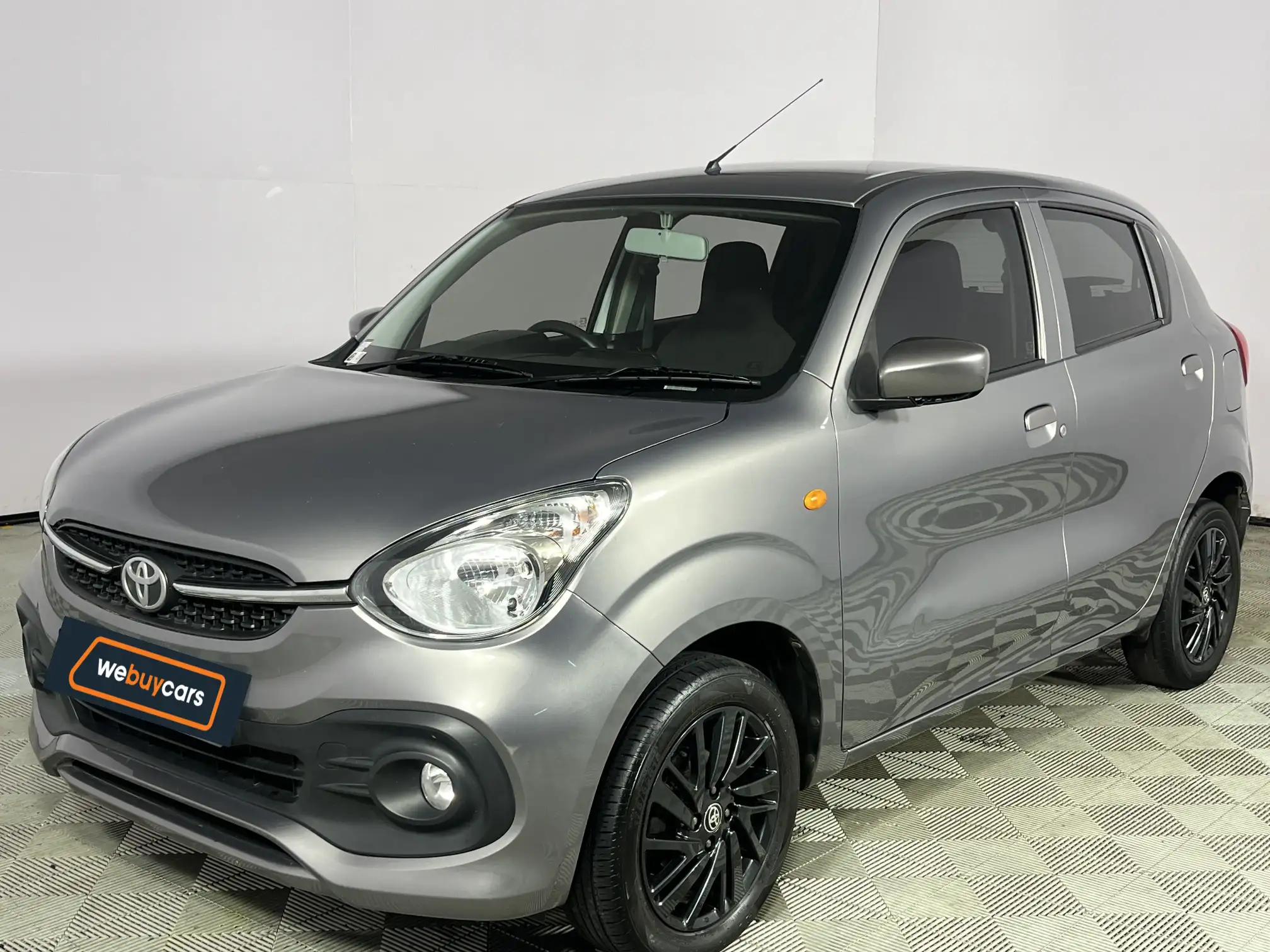 2023 Toyota Vitz