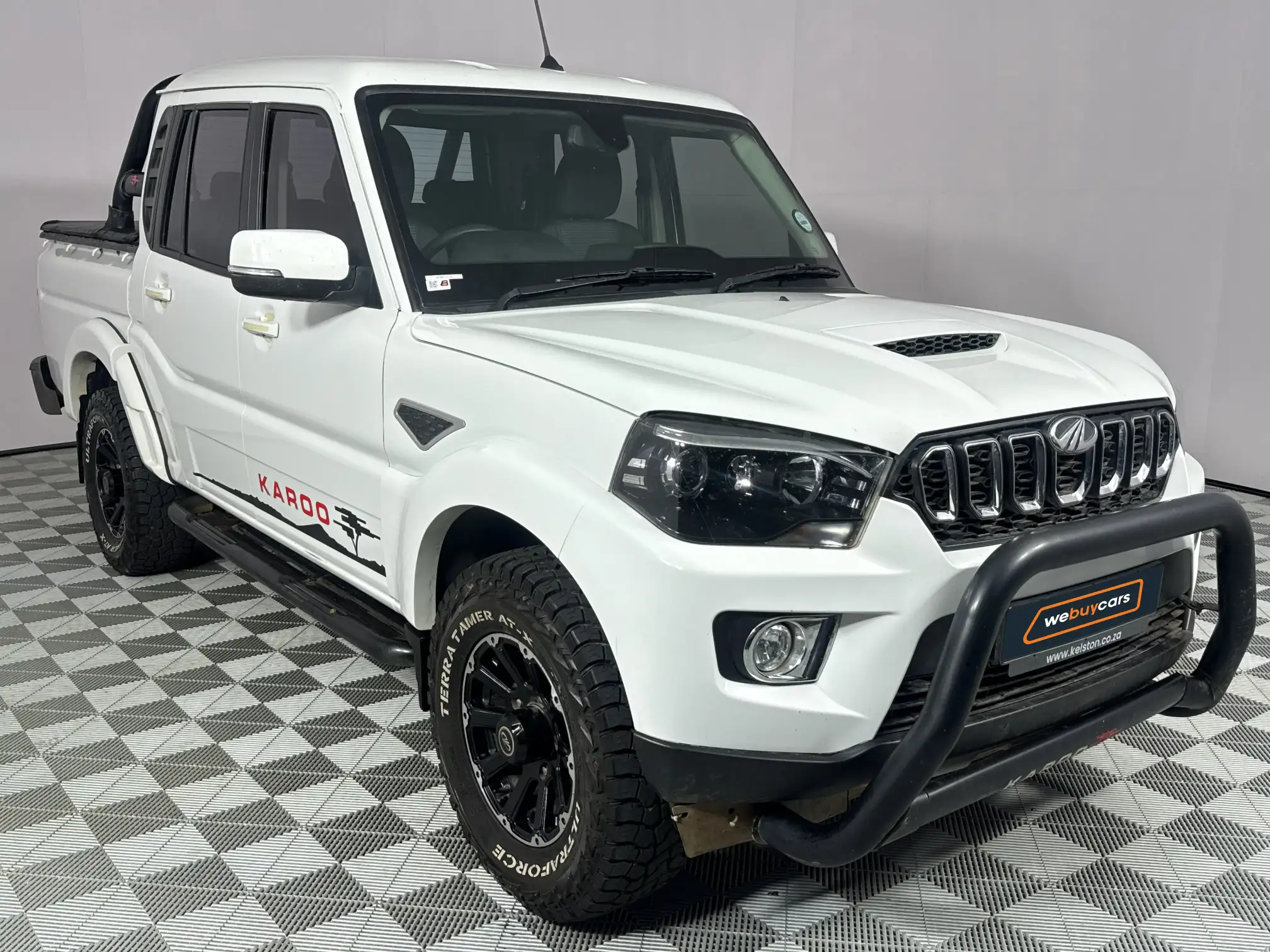 Mahindra PIK UP
