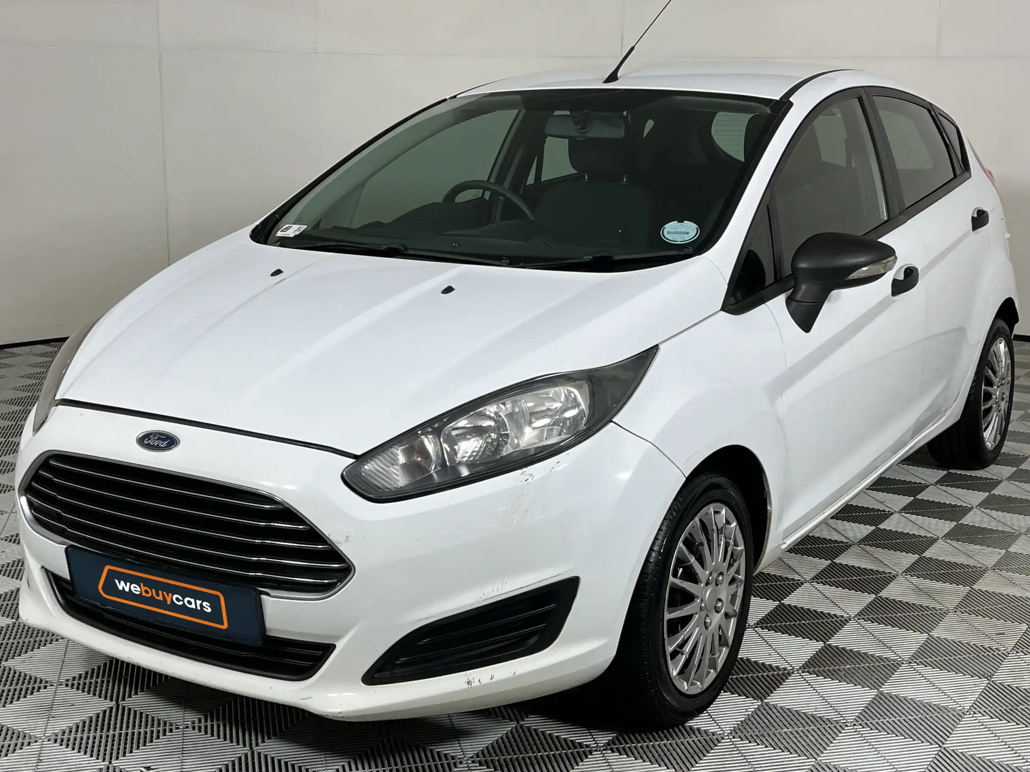 We Buy Cars | 2015 Ford Fiesta — Stock Number 854310805