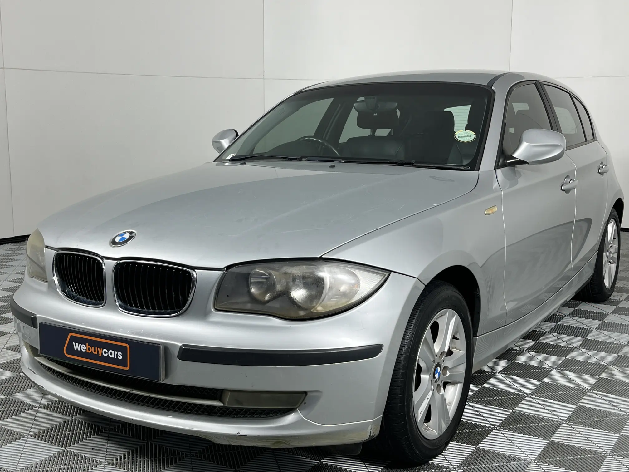 2010 BMW 1 Series 118i (E87)