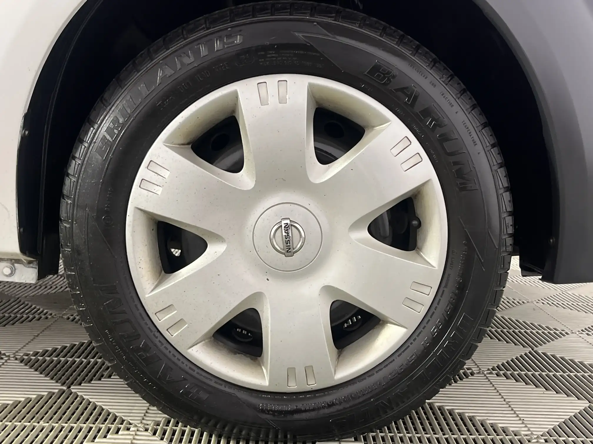 Nissan NP200