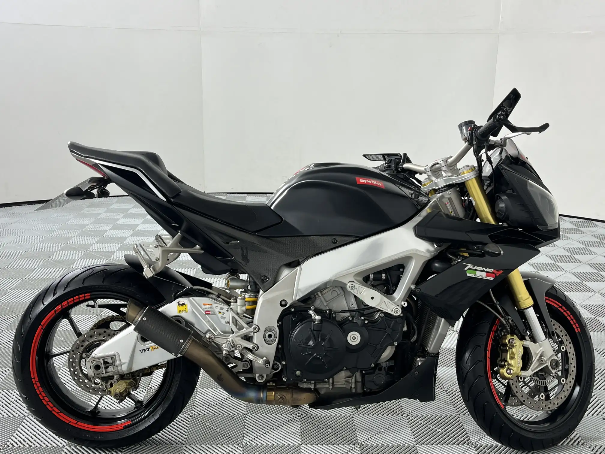 Aprilia Tuono