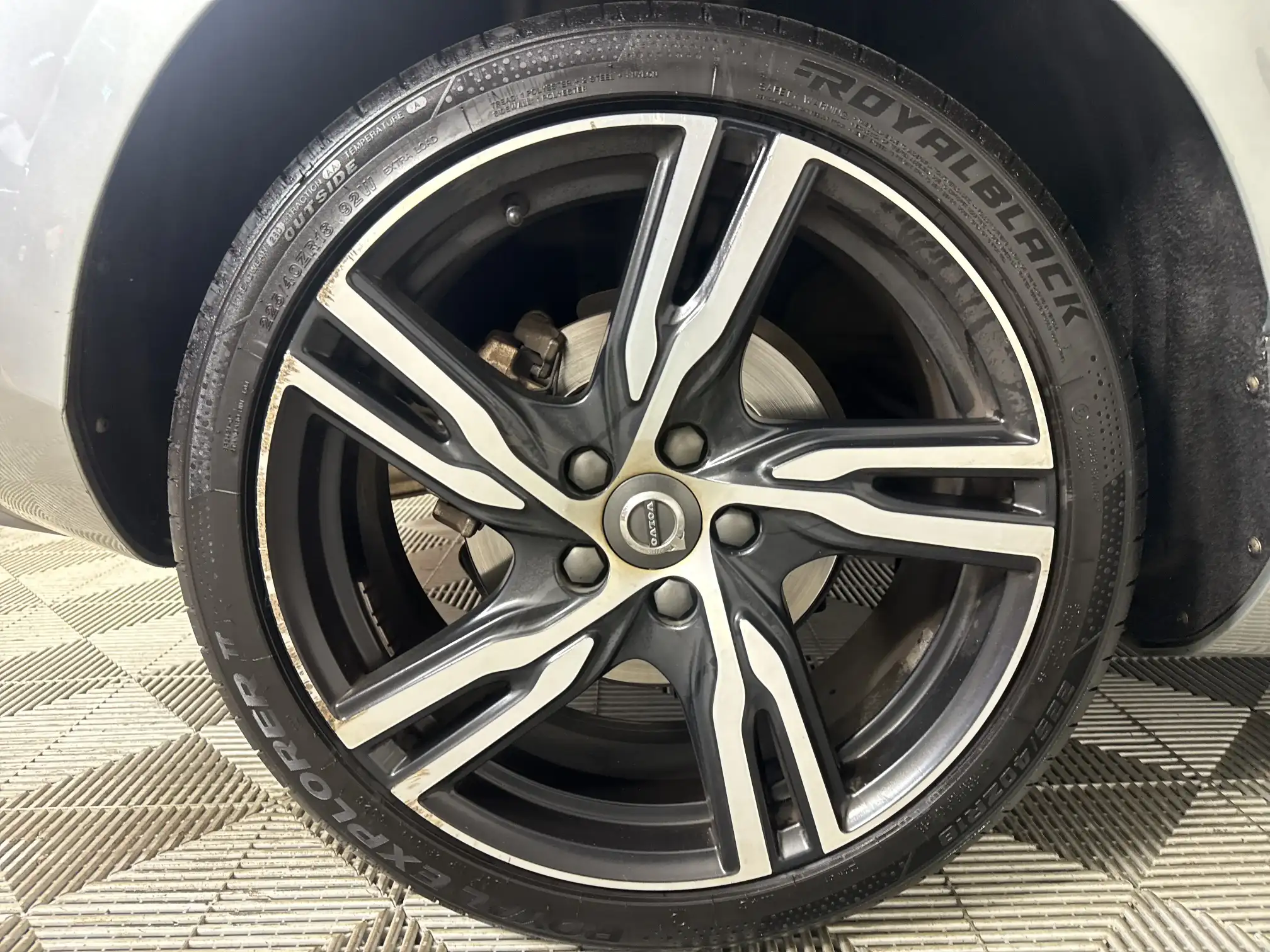 Volvo V40