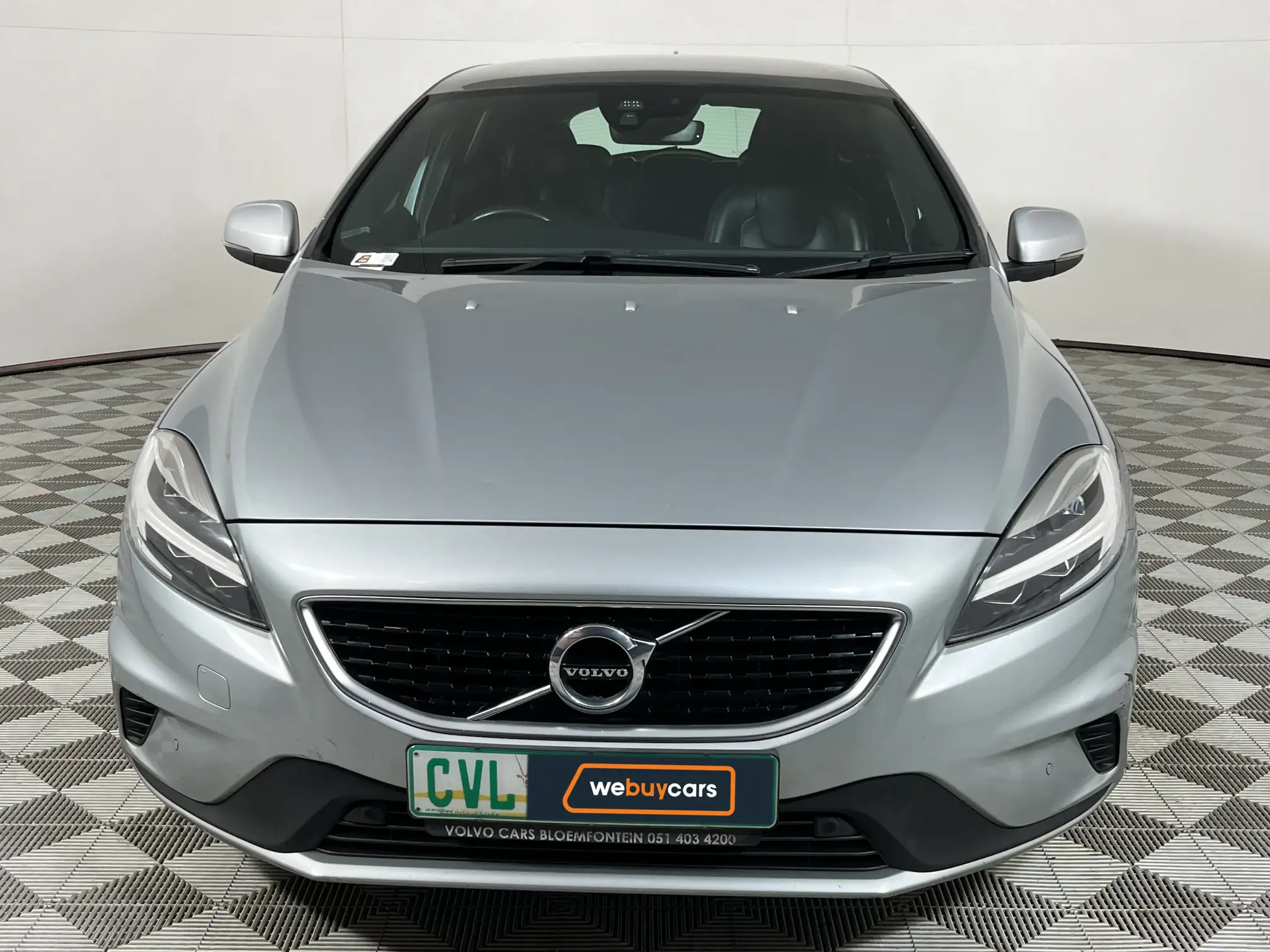 Volvo V40