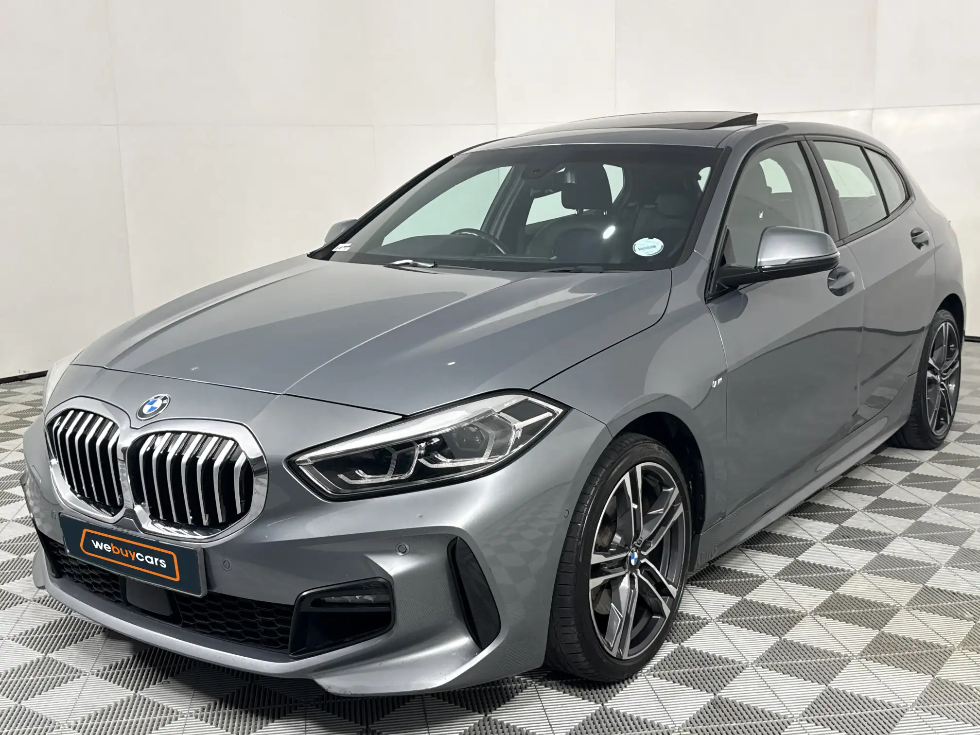2023 BMW 1 Series (f40)