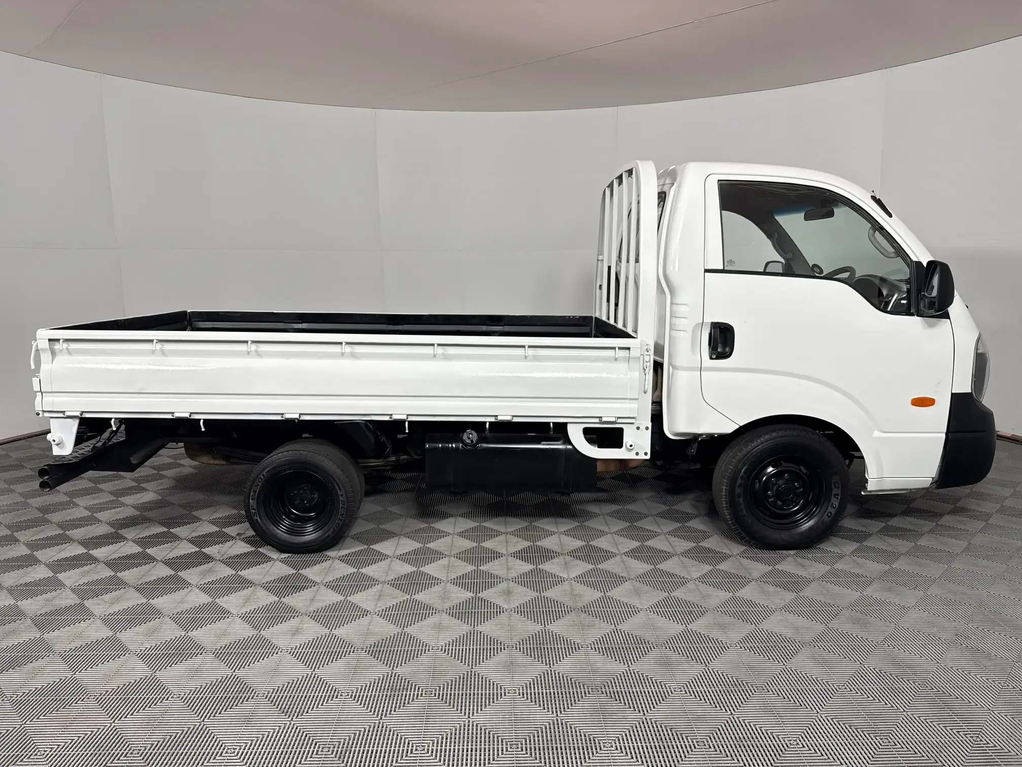 KIA K 2700