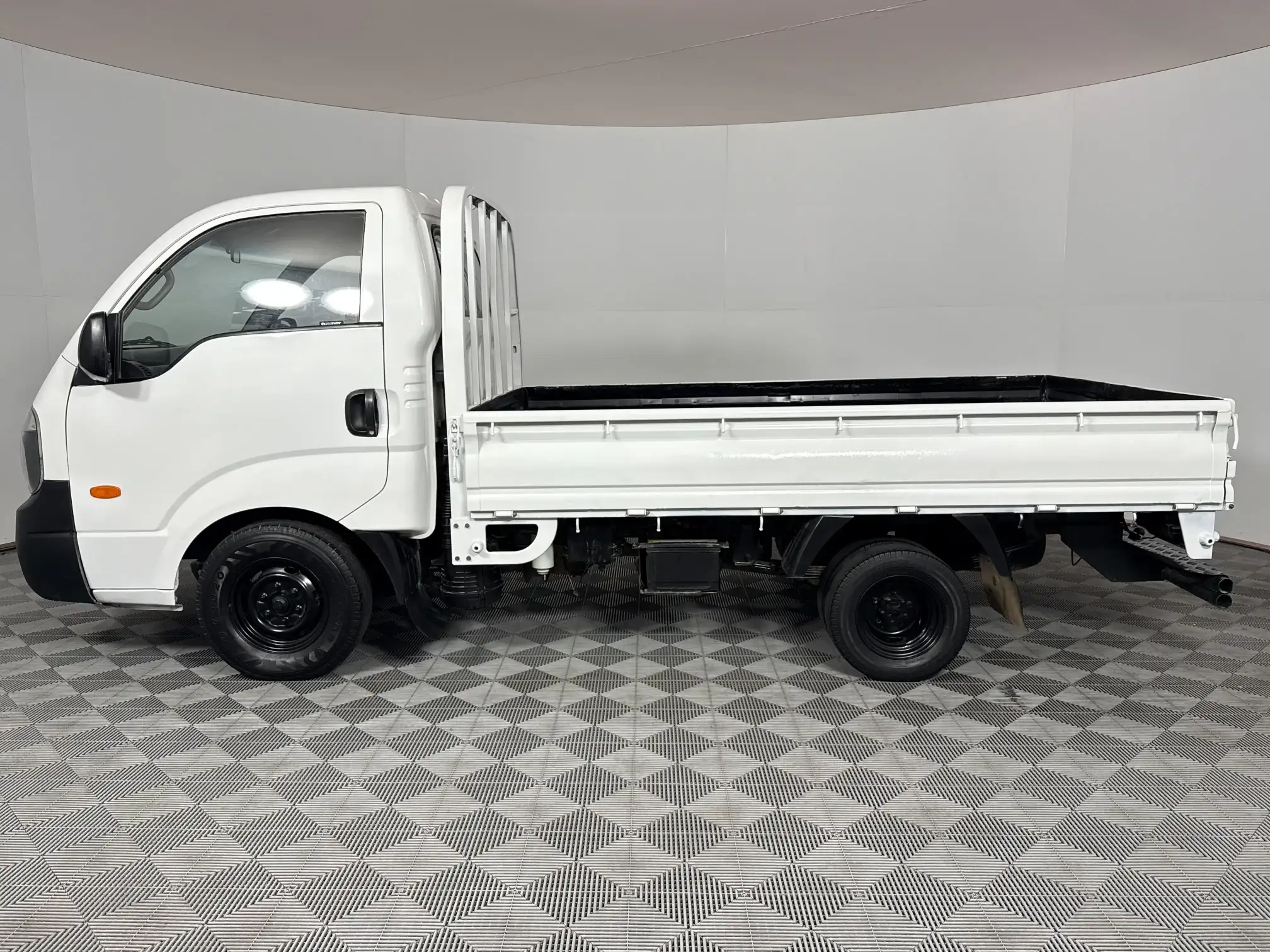 KIA K 2700