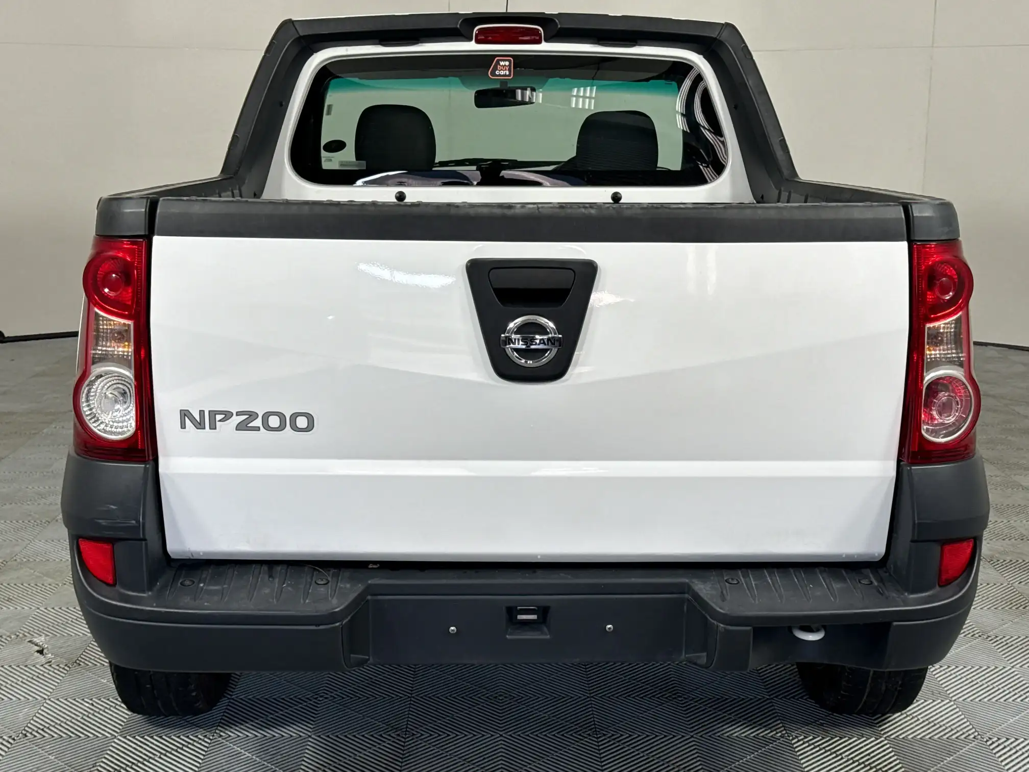 Nissan NP200