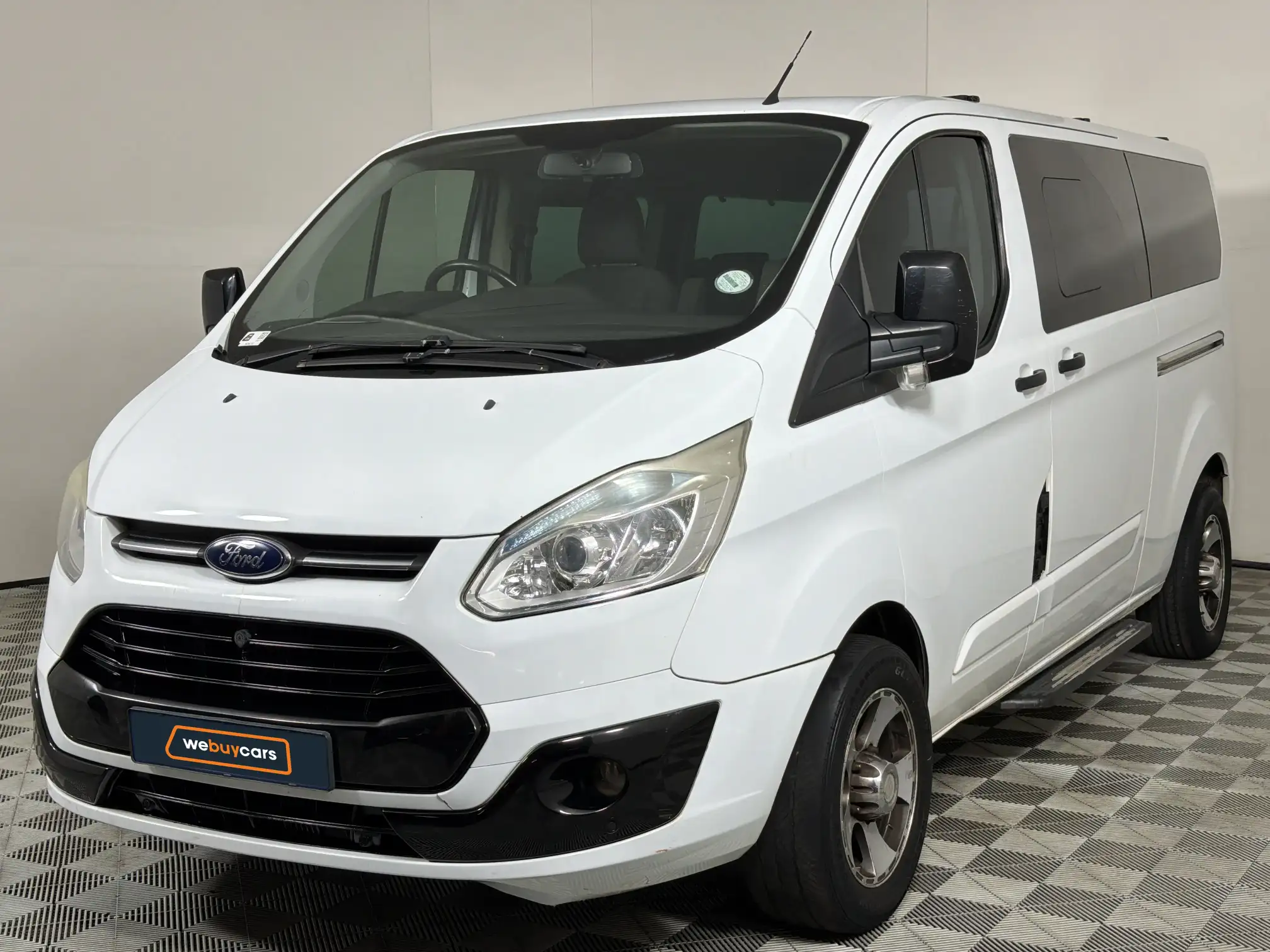 2014 Ford Tourneo