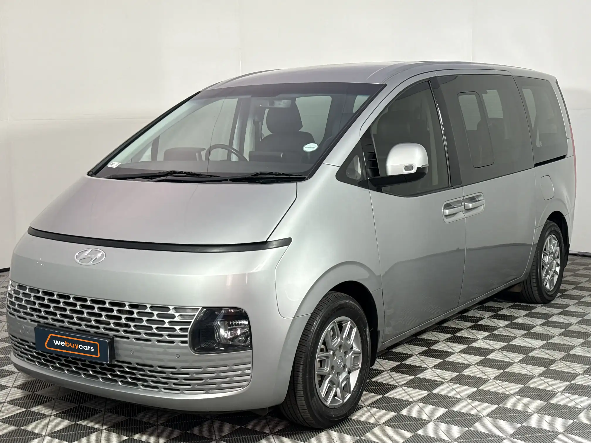 2022 Hyundai Staria