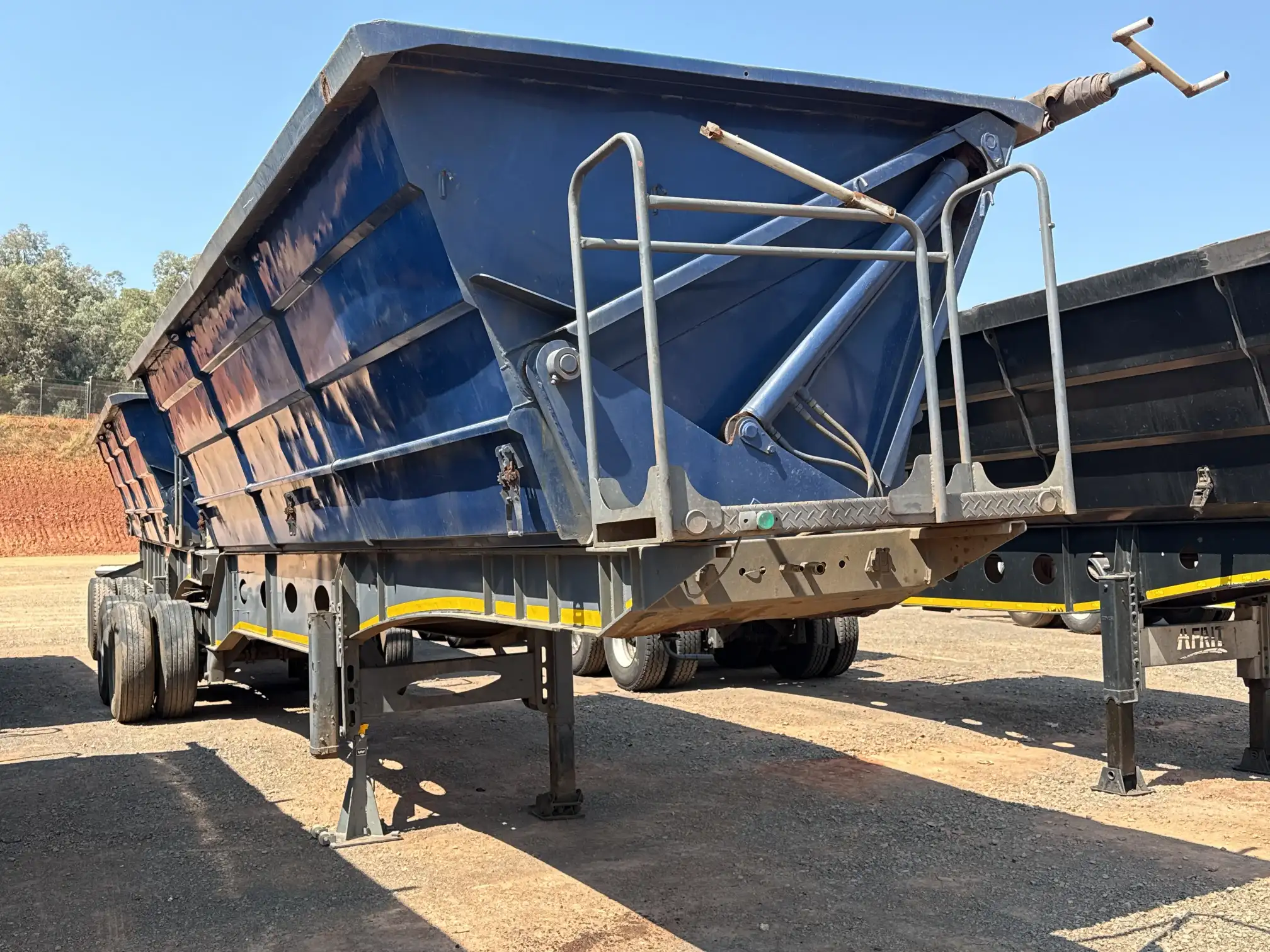 HPC Side tipper