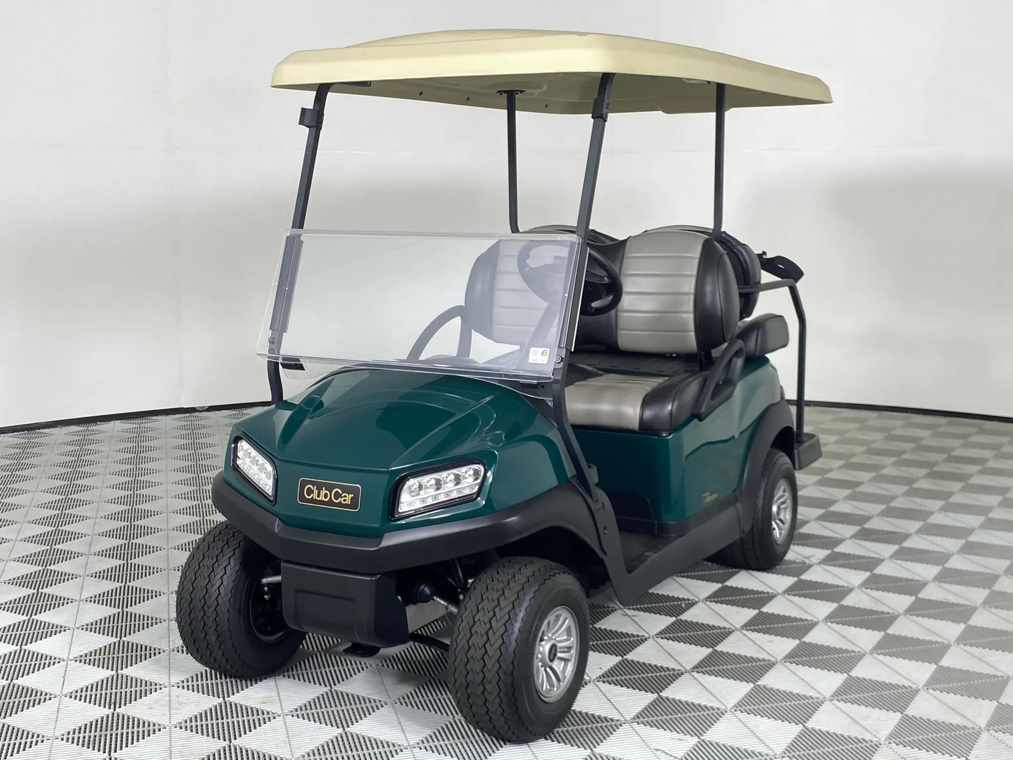 2023 Club Car Golf Cart 2+2 Tempo Petrol