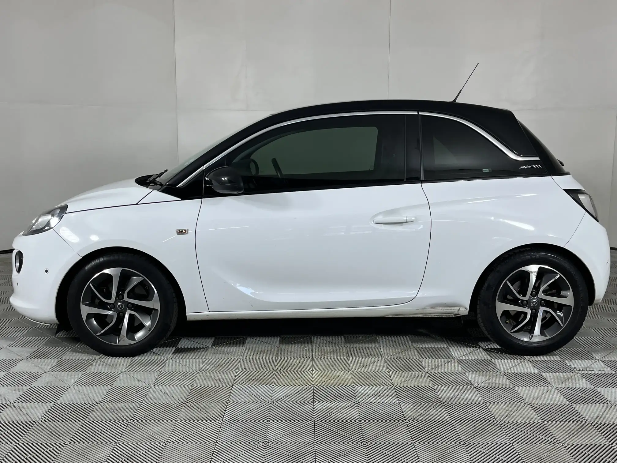 Opel Adam