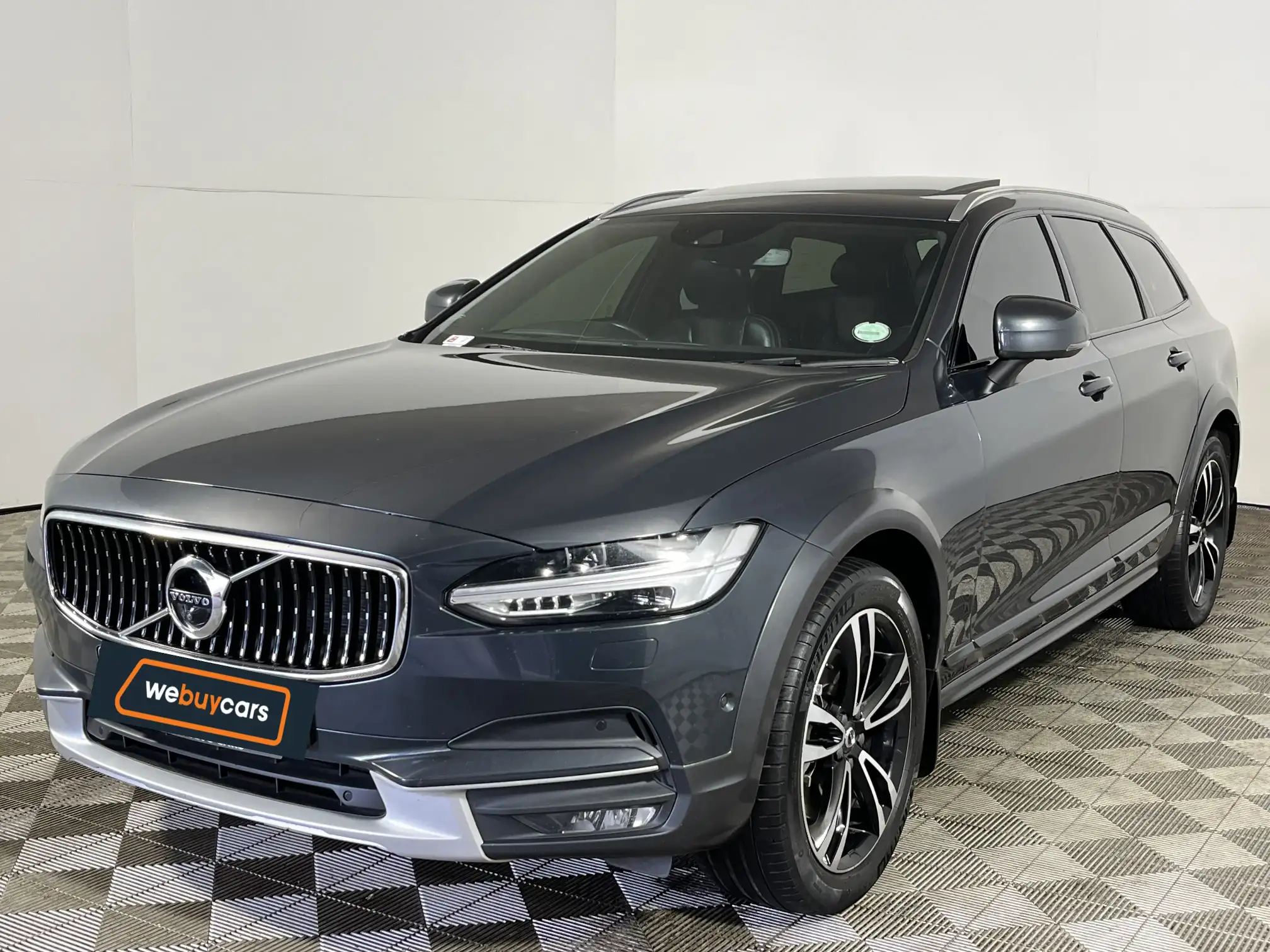 Volvo V90