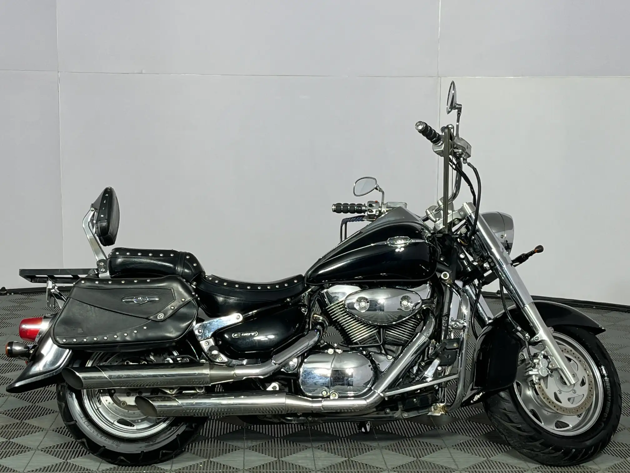 Suzuki Boulevard