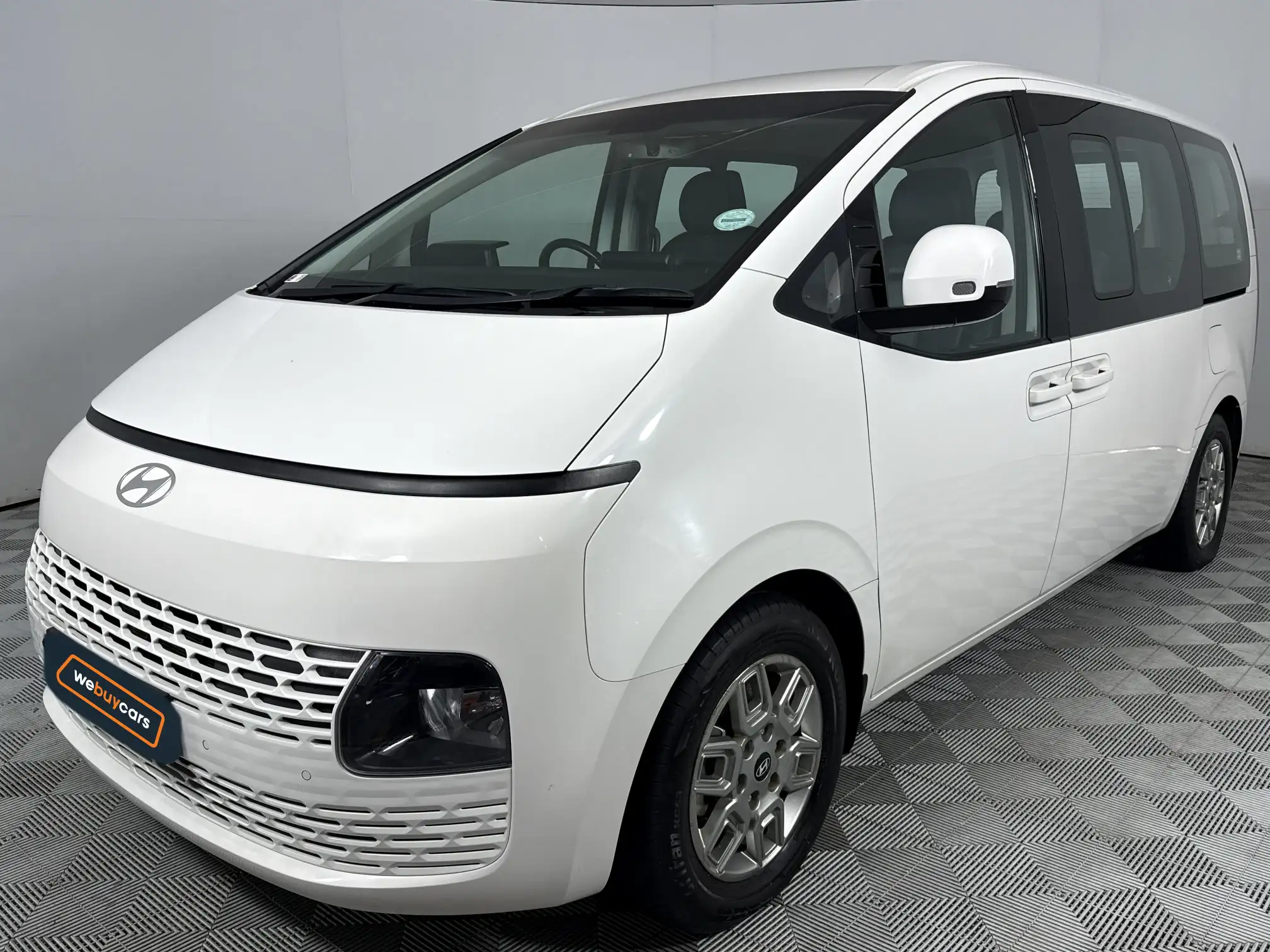 2024 Hyundai Staria