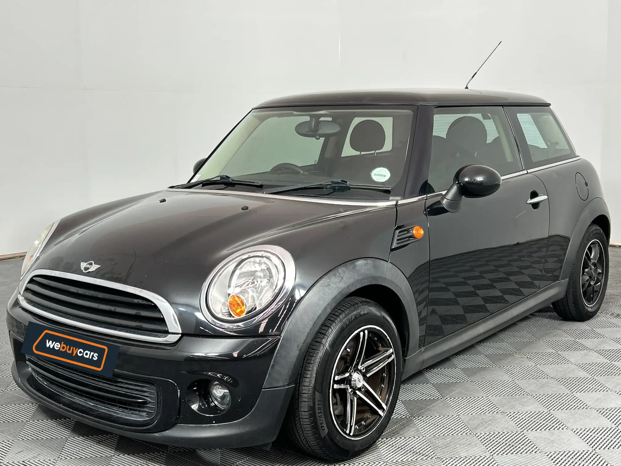 2011 Mini Mini ONE 1.6 at Lansdowne (WC) for sale R62900