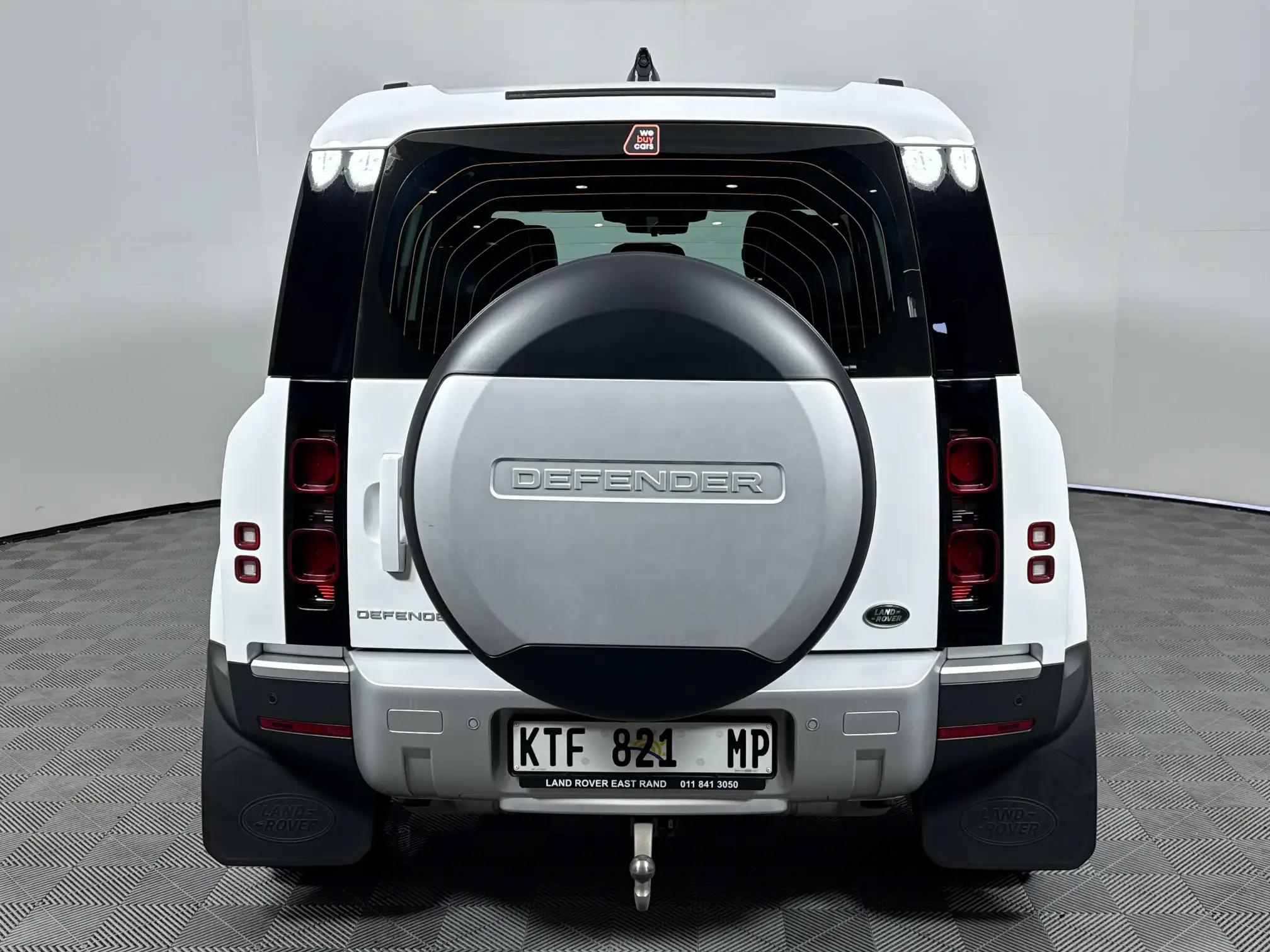 Land Rover Defender 110