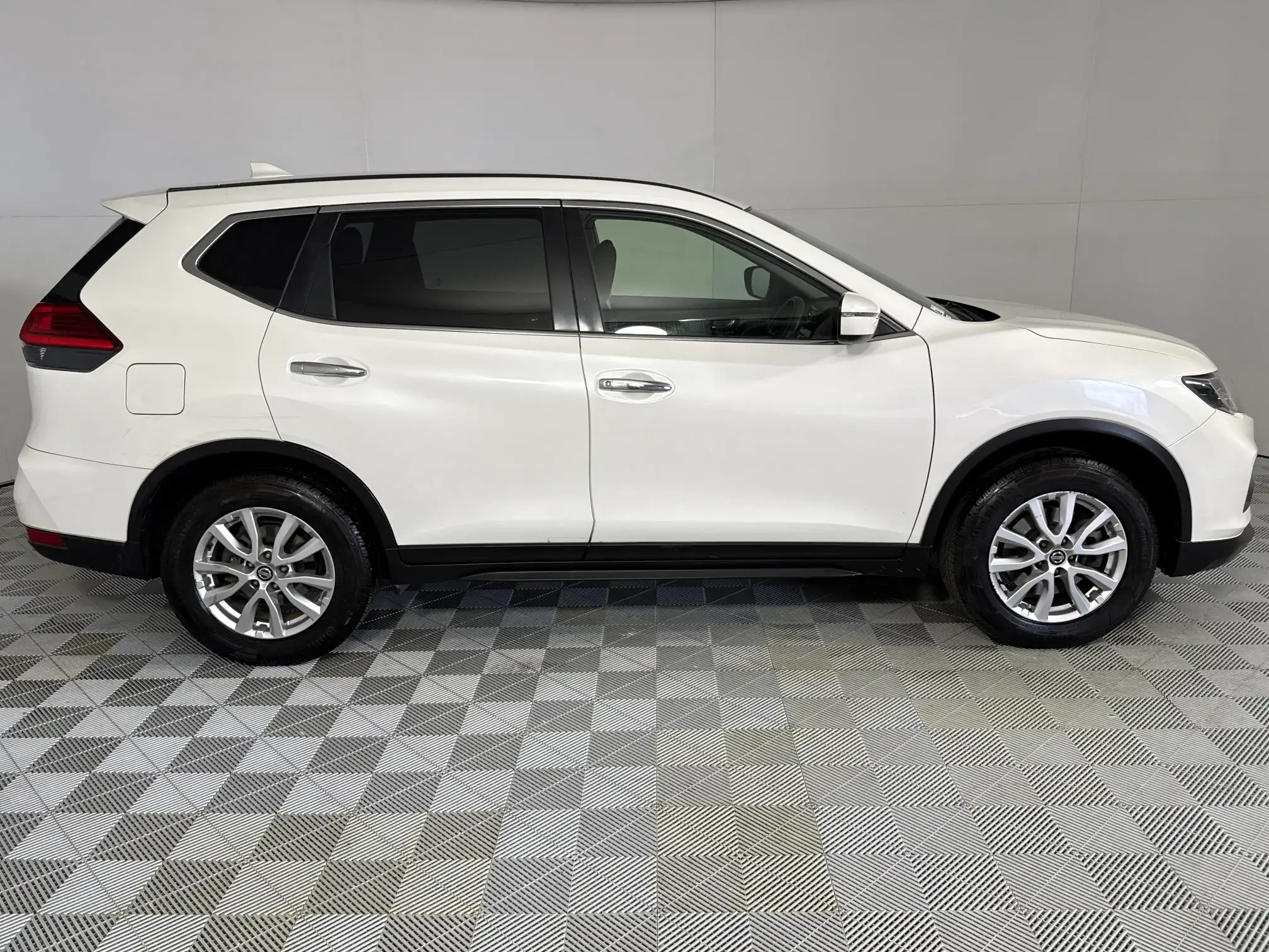 Nissan X Trail