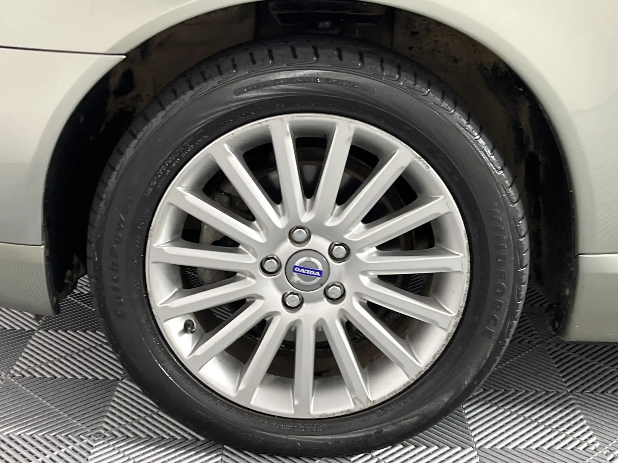 Volvo S80