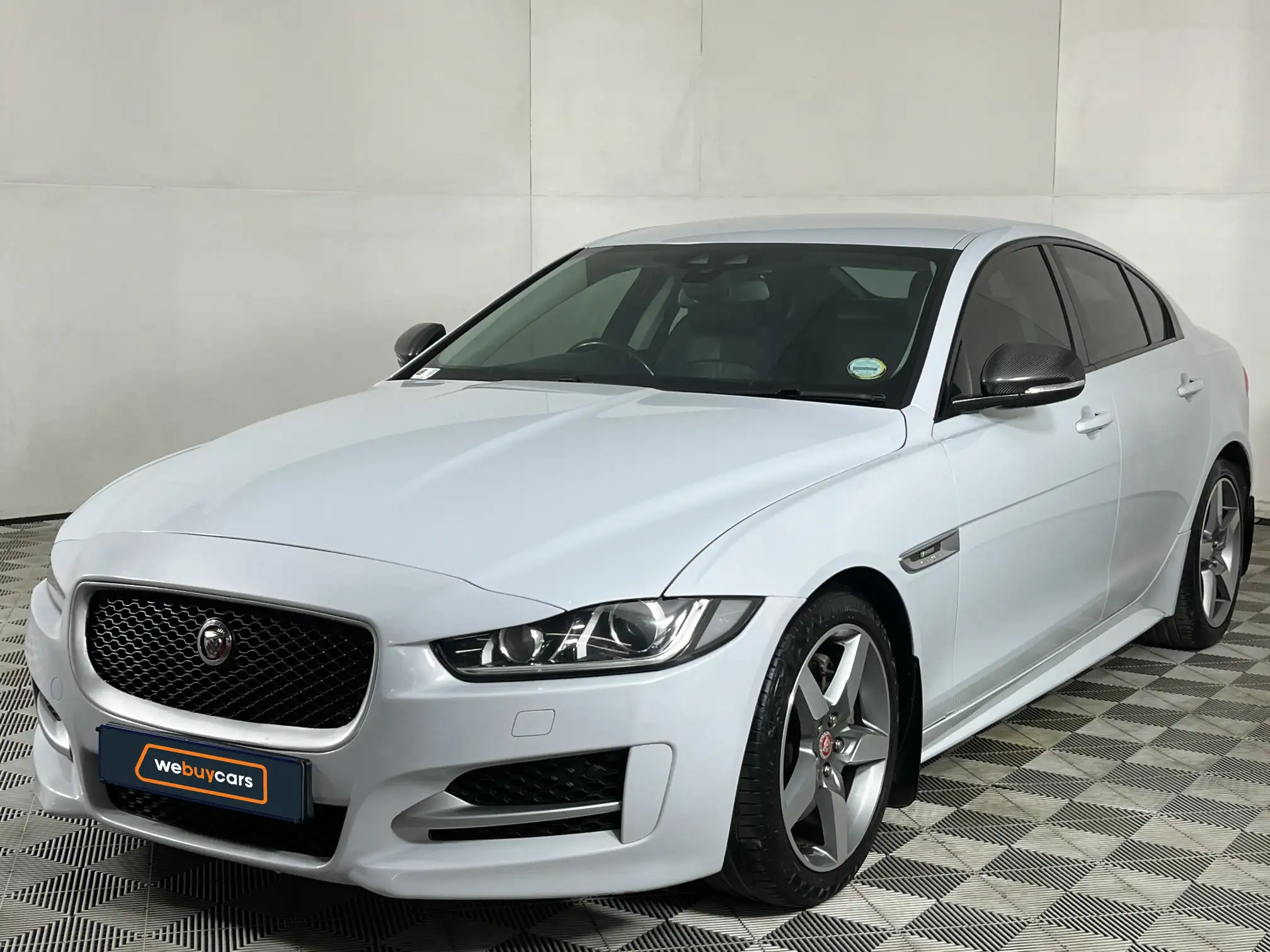 2017 Jaguar XE
