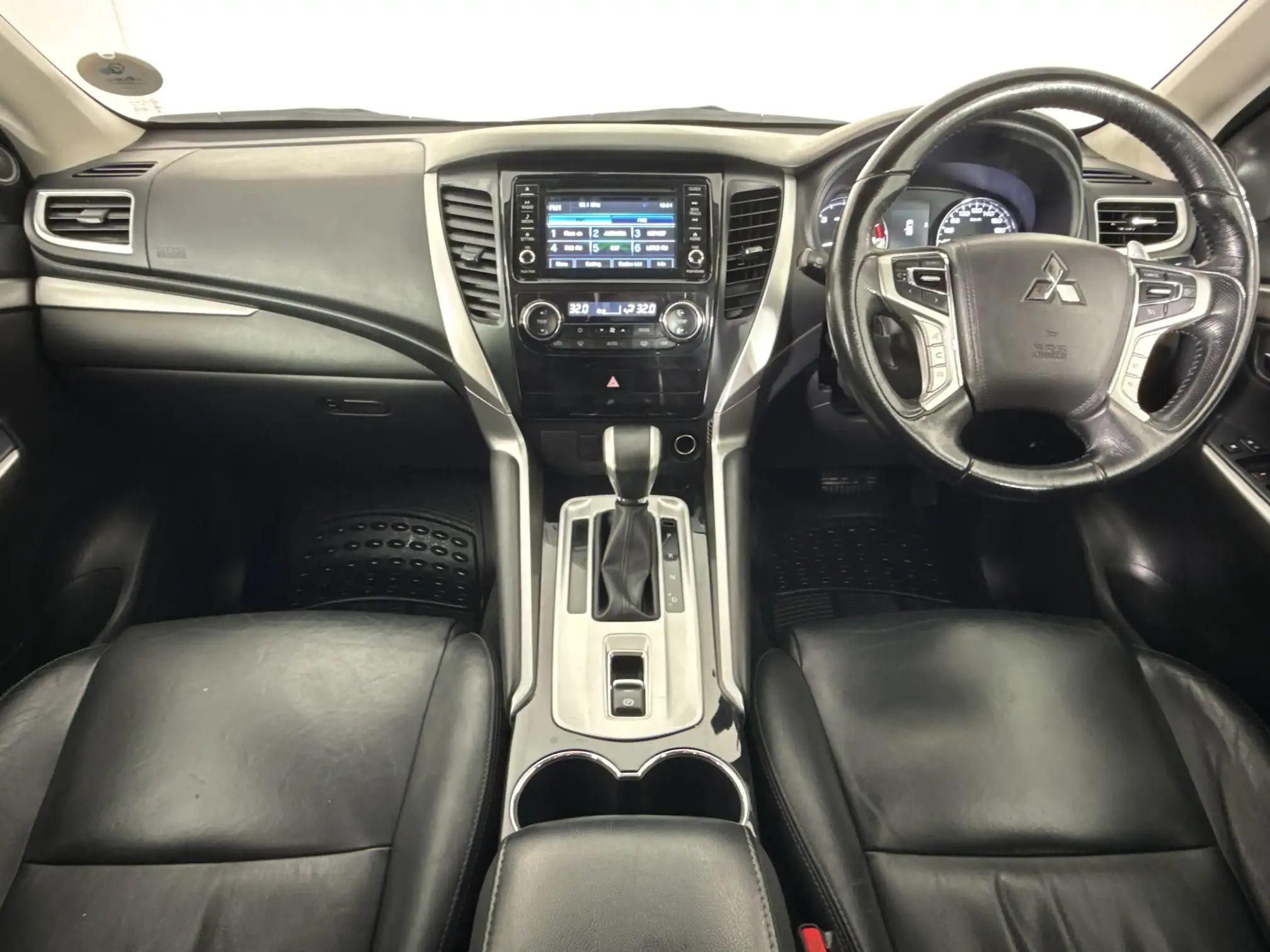 Mitsubishi Pajero Sport