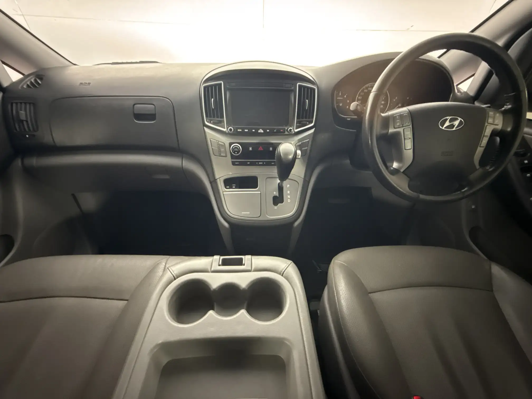 Hyundai H-1