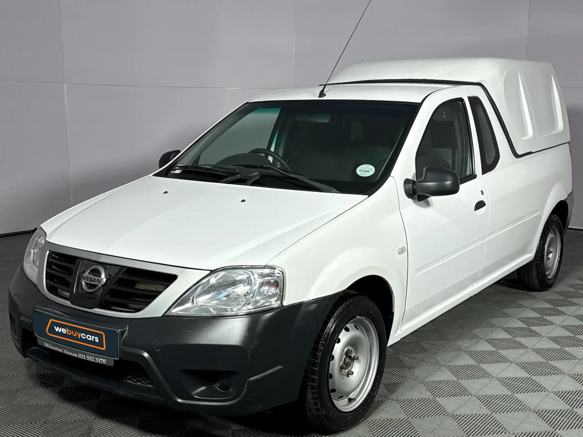 2021 Nissan NP200