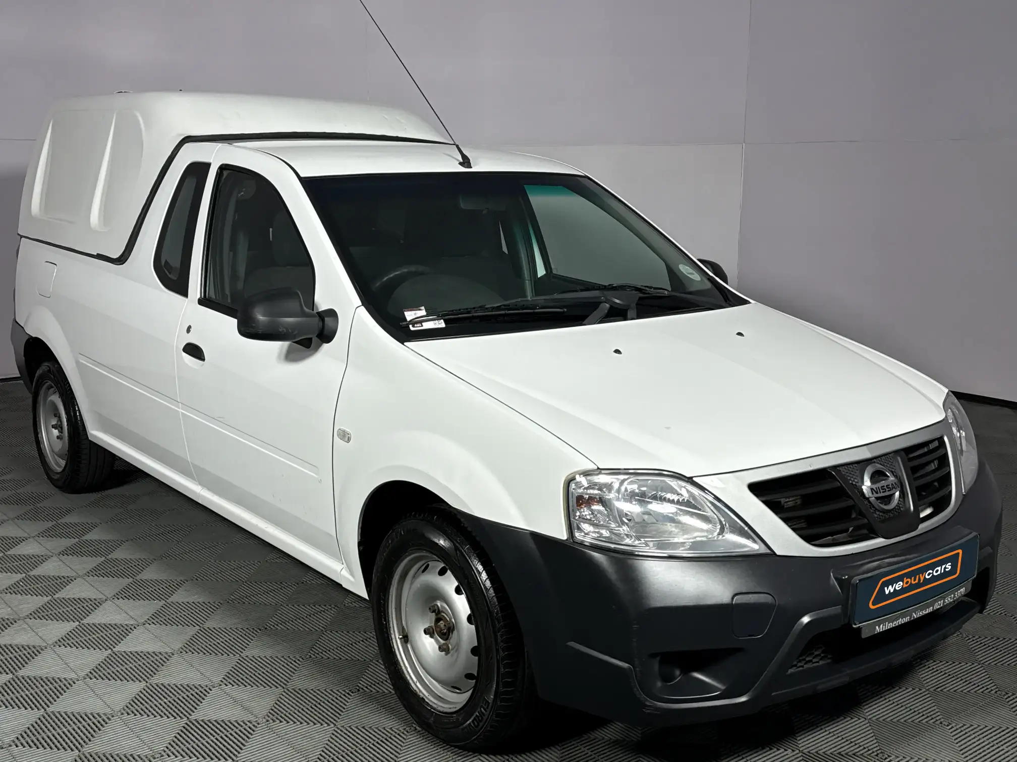 Nissan NP200