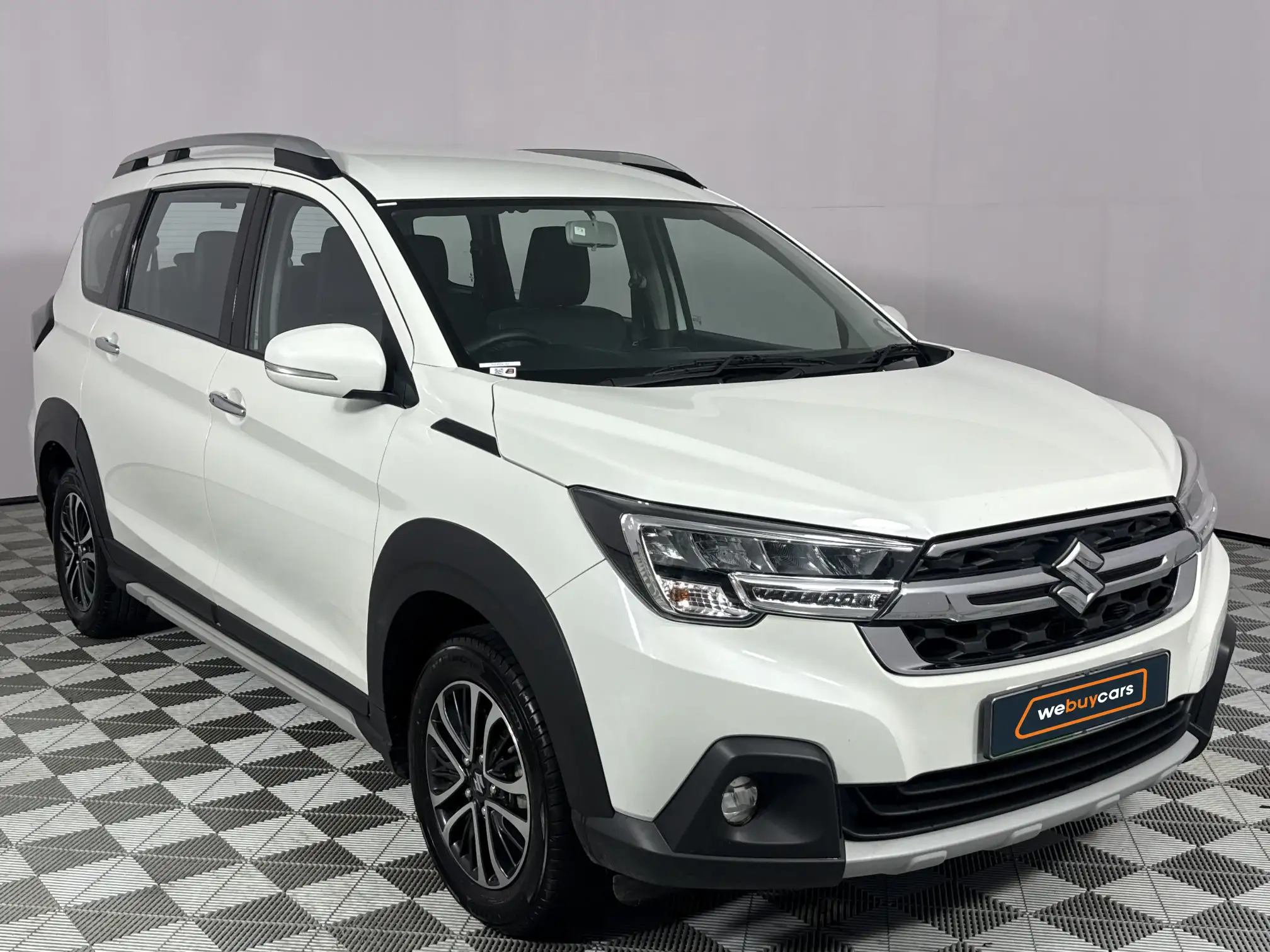 Suzuki XL6
