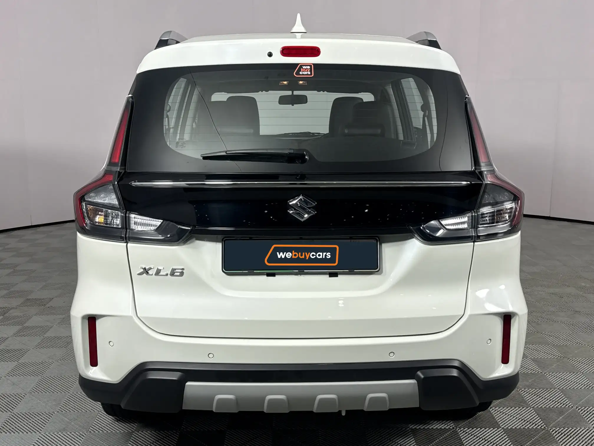 Suzuki XL6