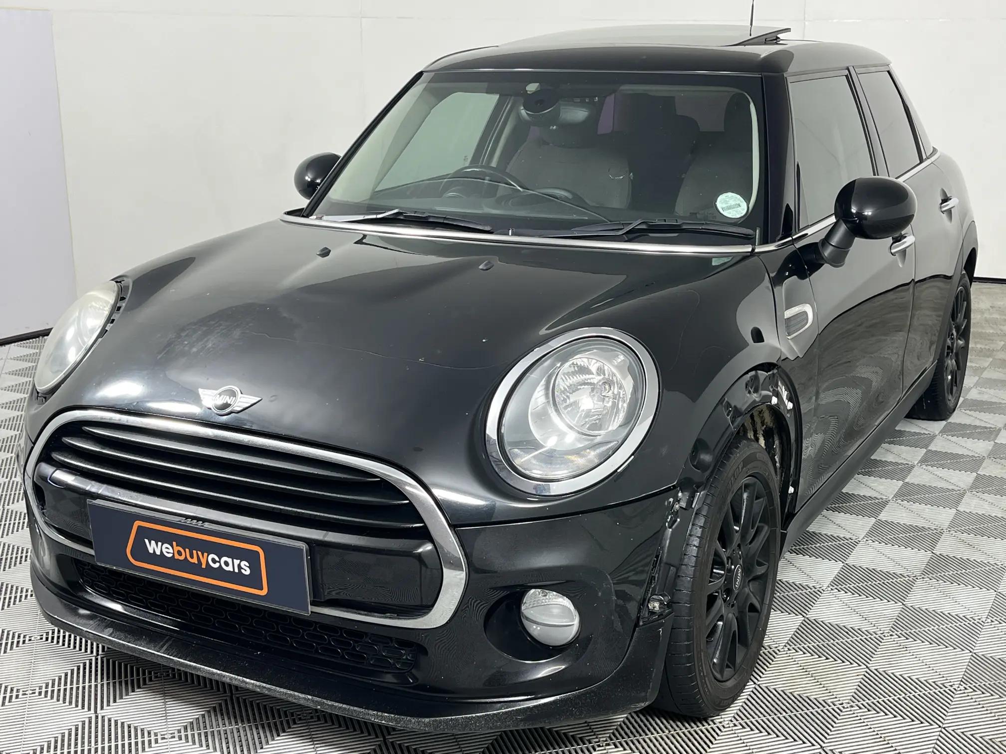 MINI Cooper (100 kW) 5 Door Auto (XS52)