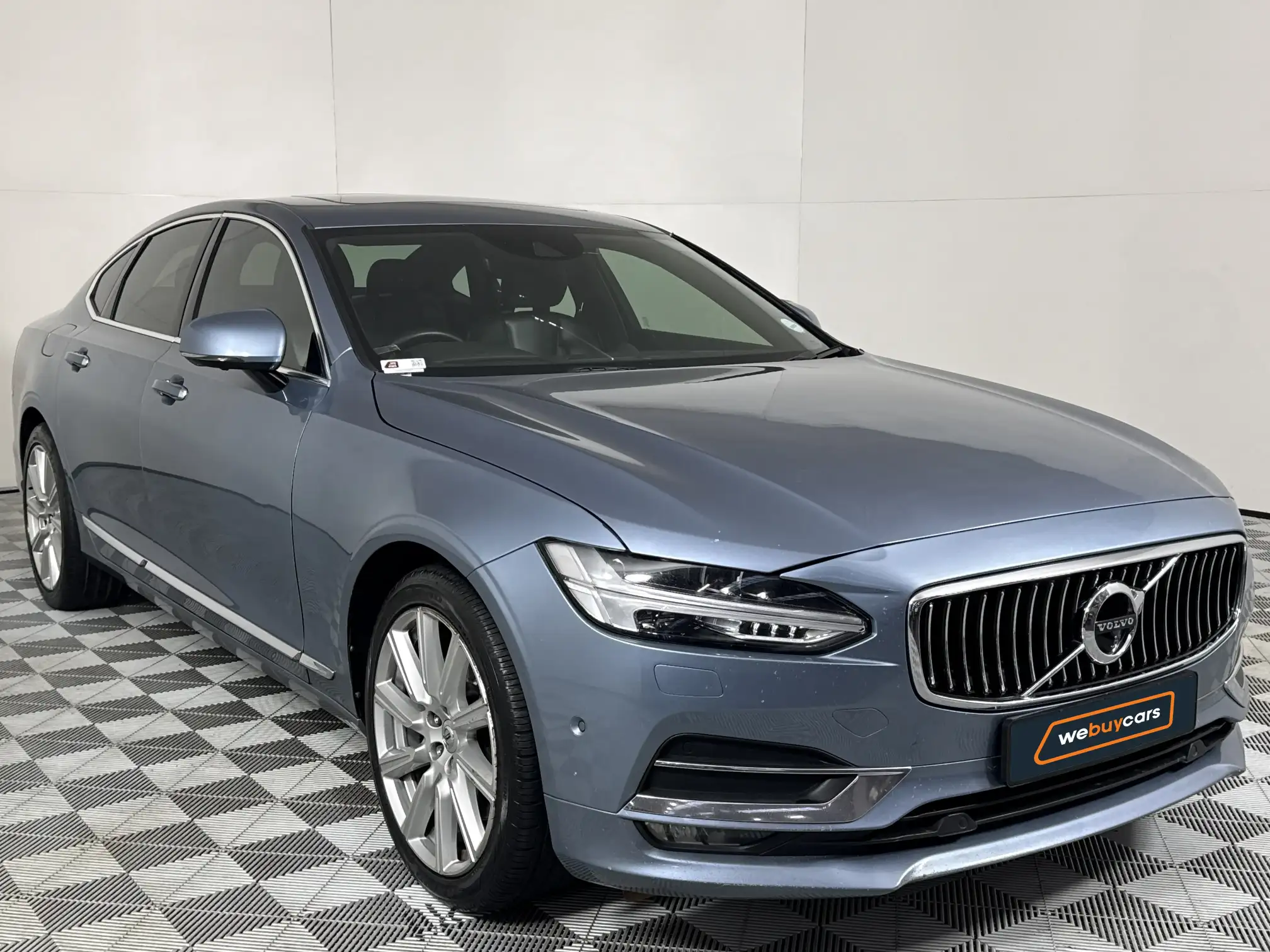Volvo S90