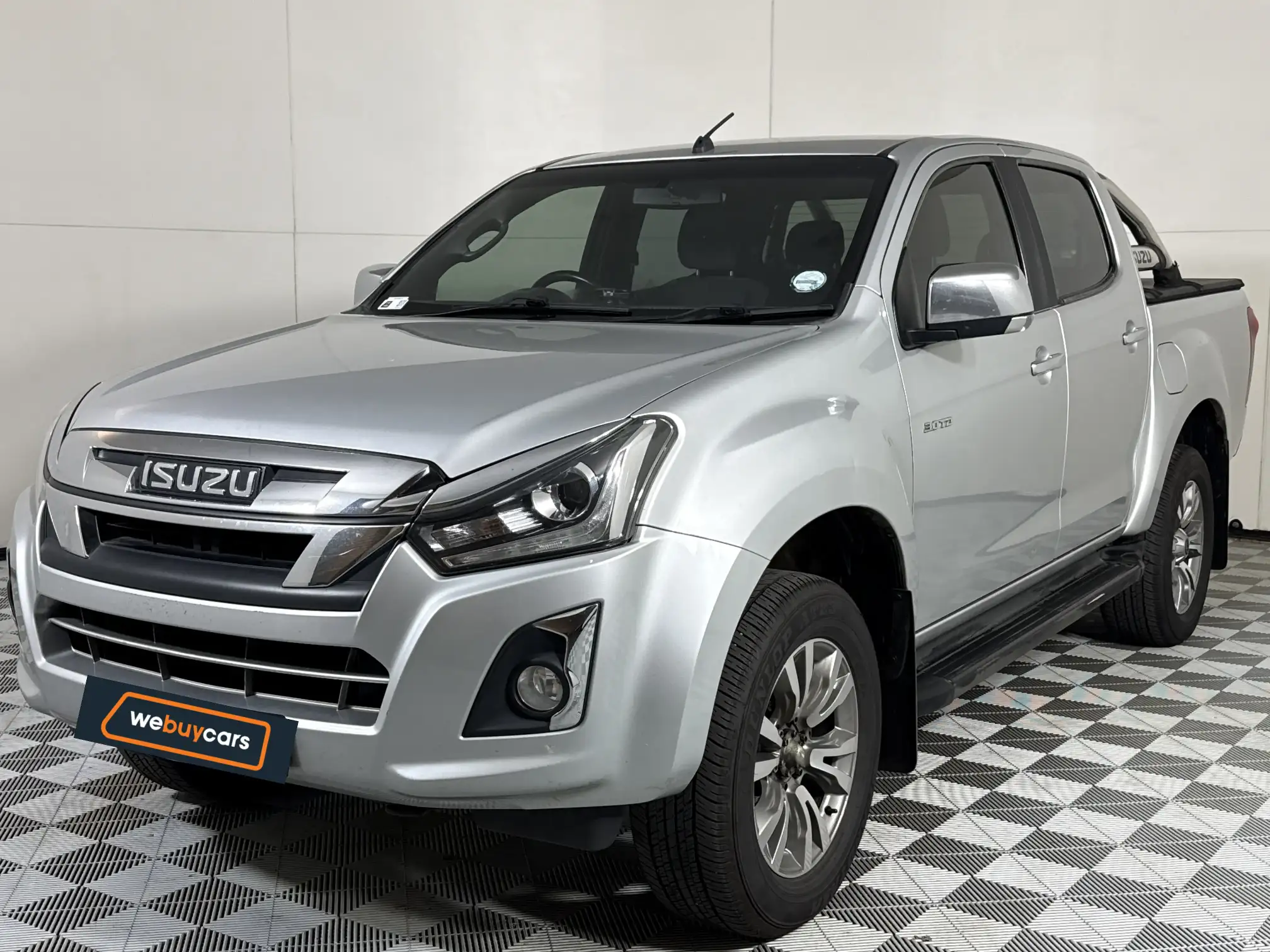 2021 Isuzu D-MAX 300 LX Auto Double Cab Pick Up at Silver Lakes (GP) for sale R379900