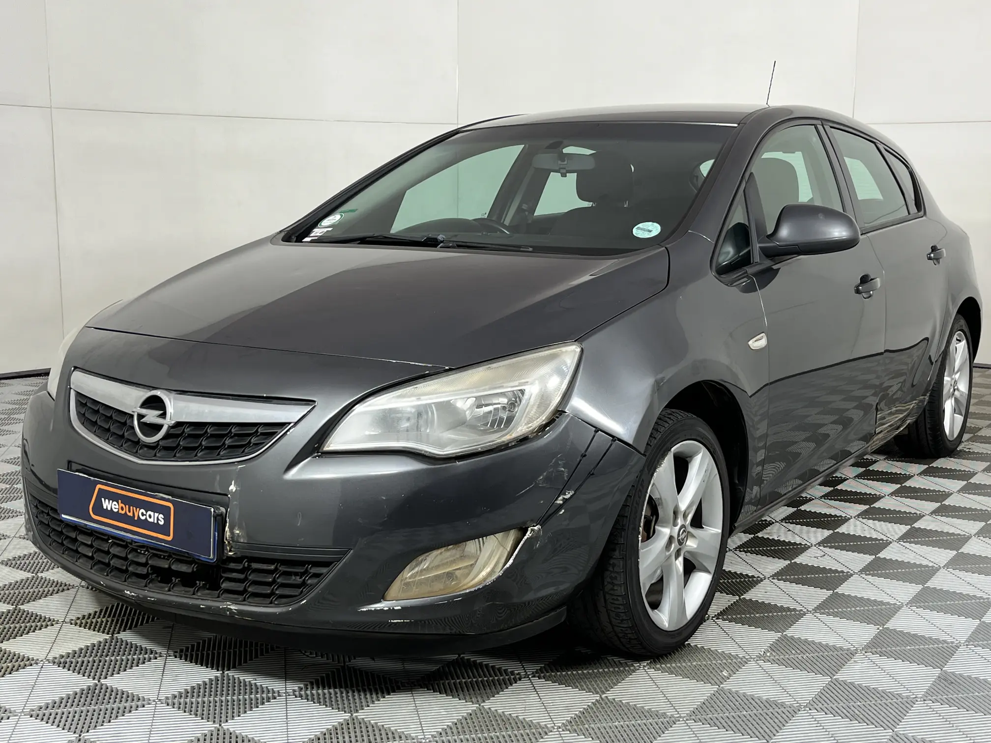 2012 Opel Astra 1.4T Enjoy Plus 5-Door