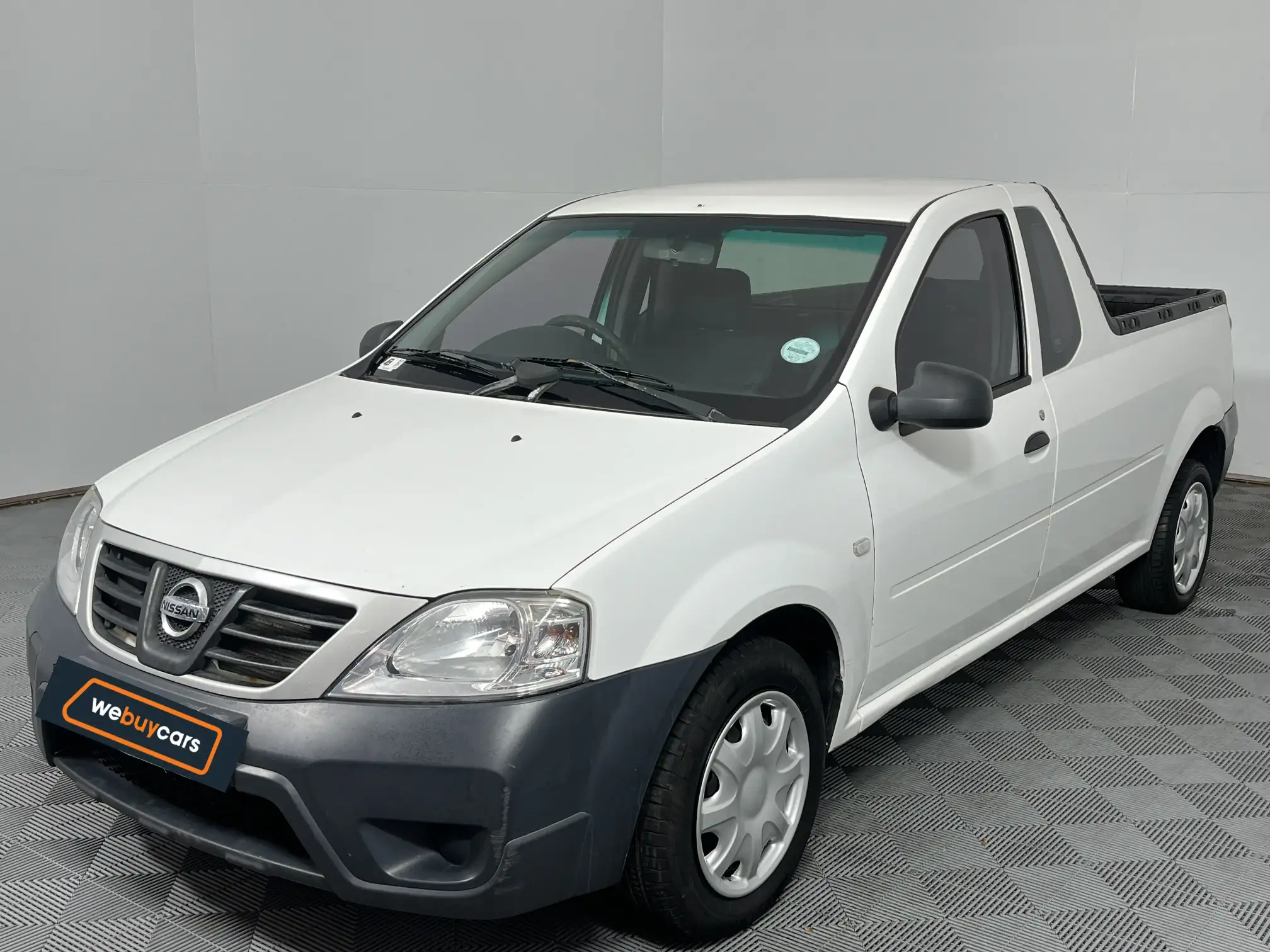 Nissan NP200