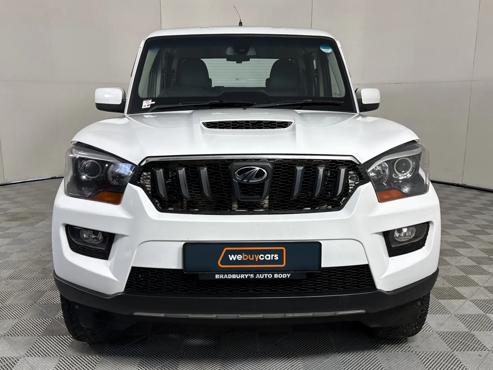 Mahindra PIK UP