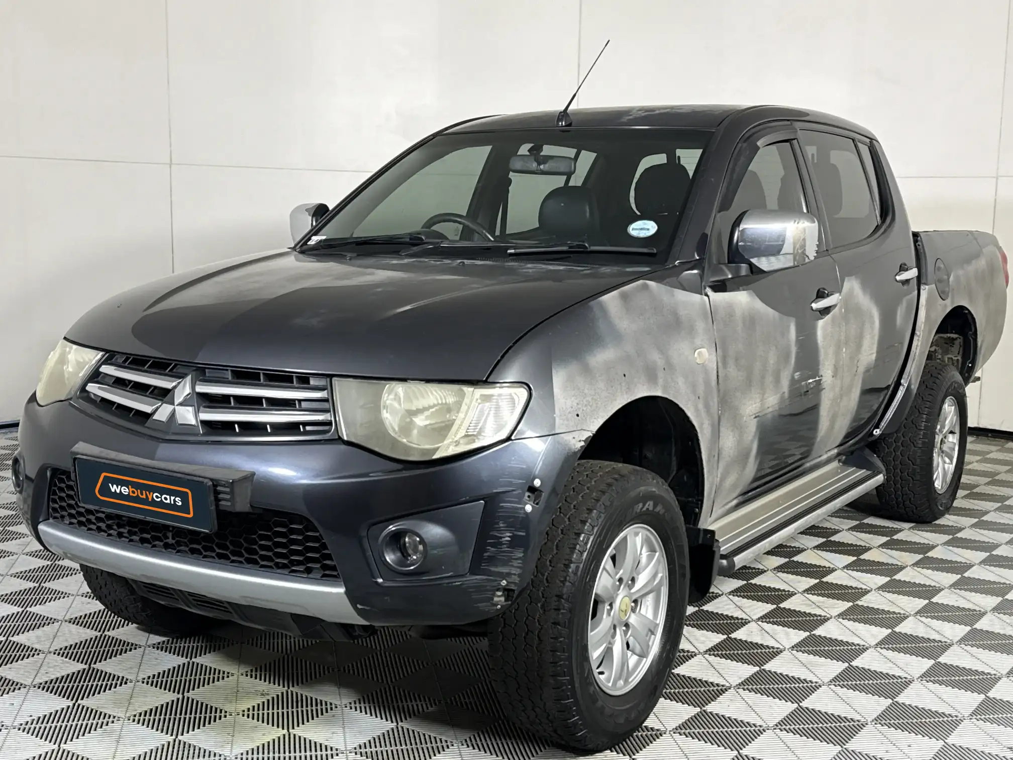 2012 Mitsubishi Triton
