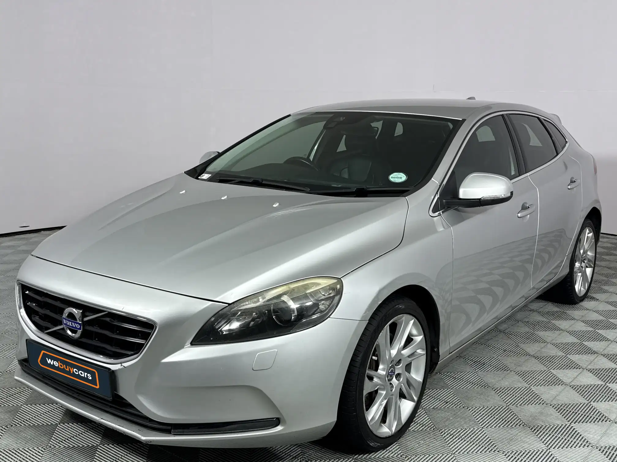 2015 Volvo V40