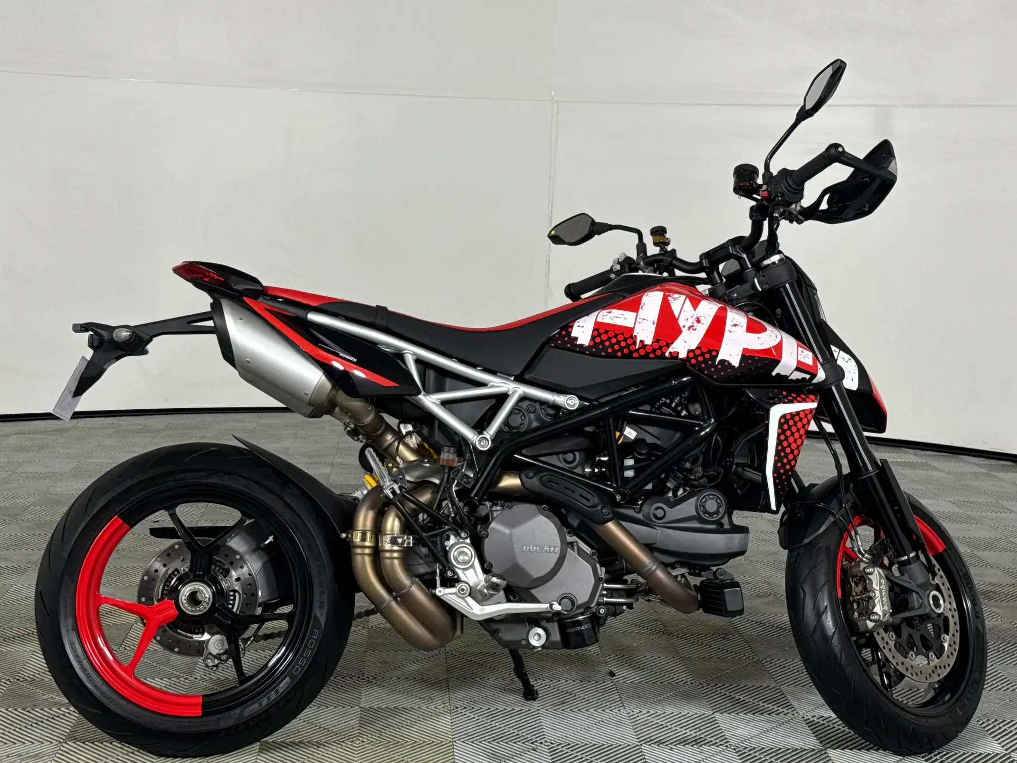 Ducati Hypermotard