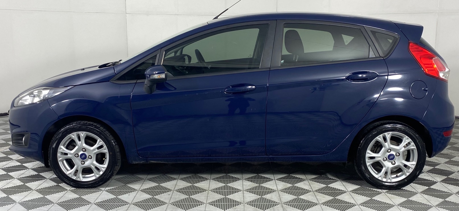 Used 2014 Ford Fiesta 1.0 EcoBoost Trend Powershift 5Door