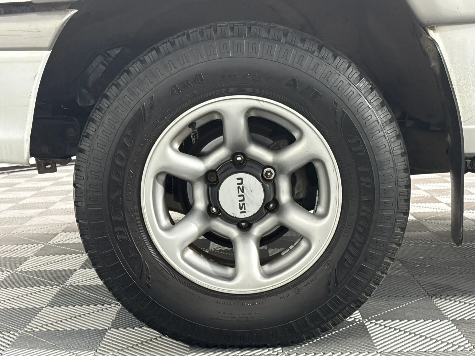 Isuzu Frontier