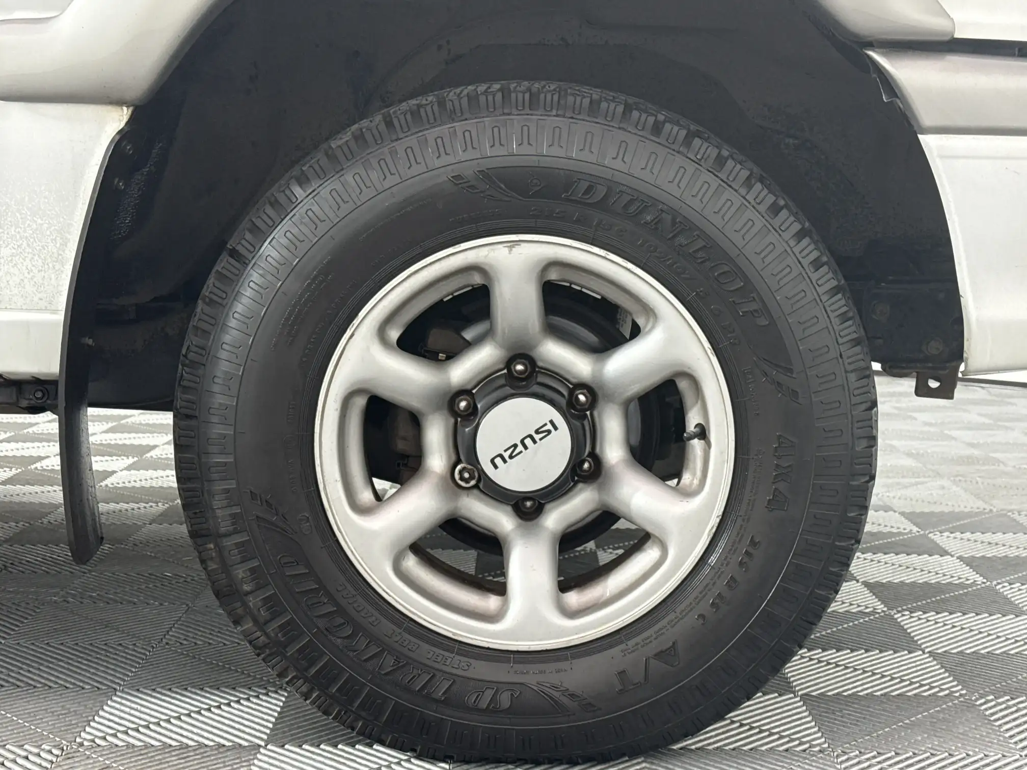 Isuzu Frontier