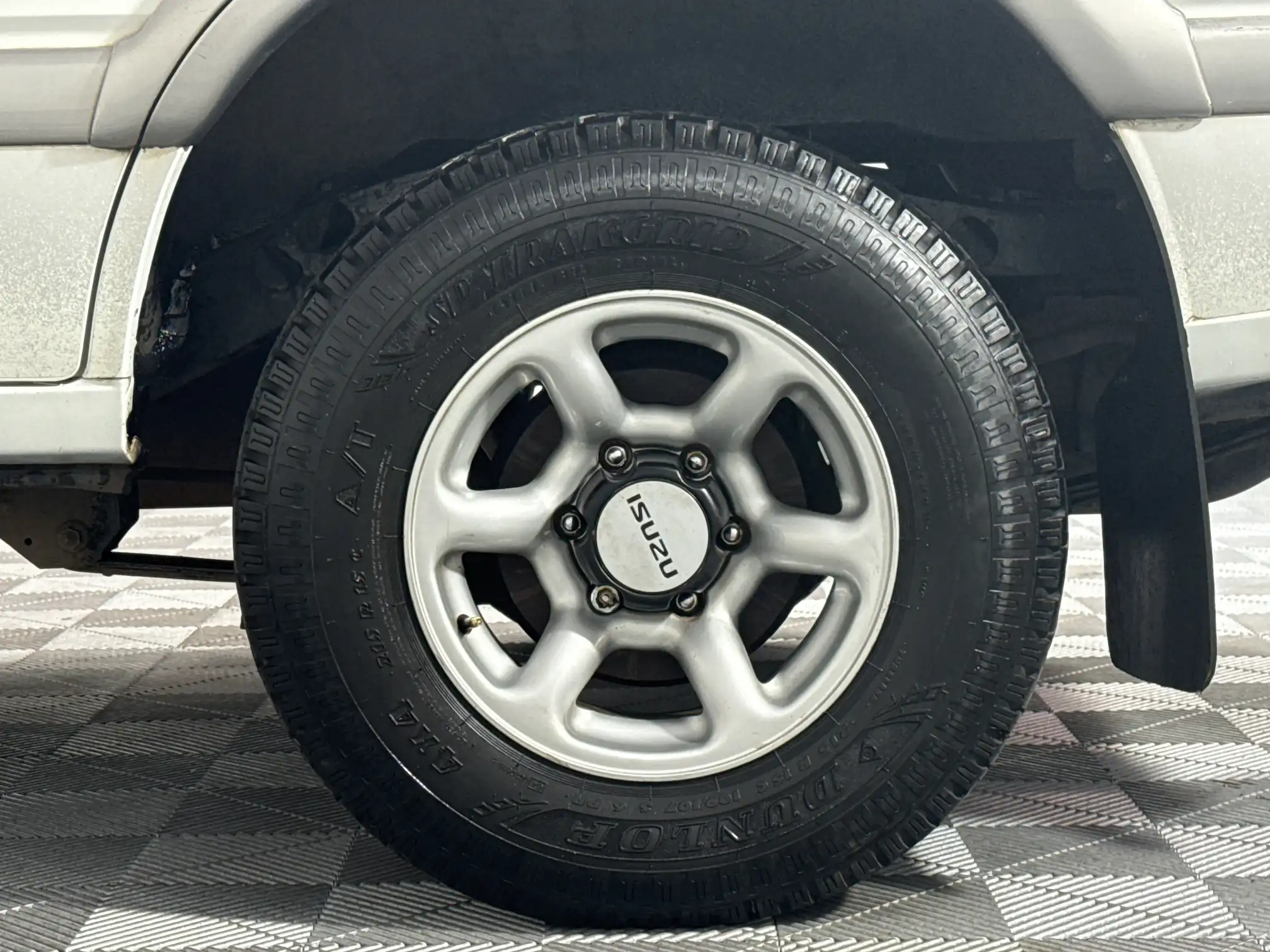 Isuzu Frontier