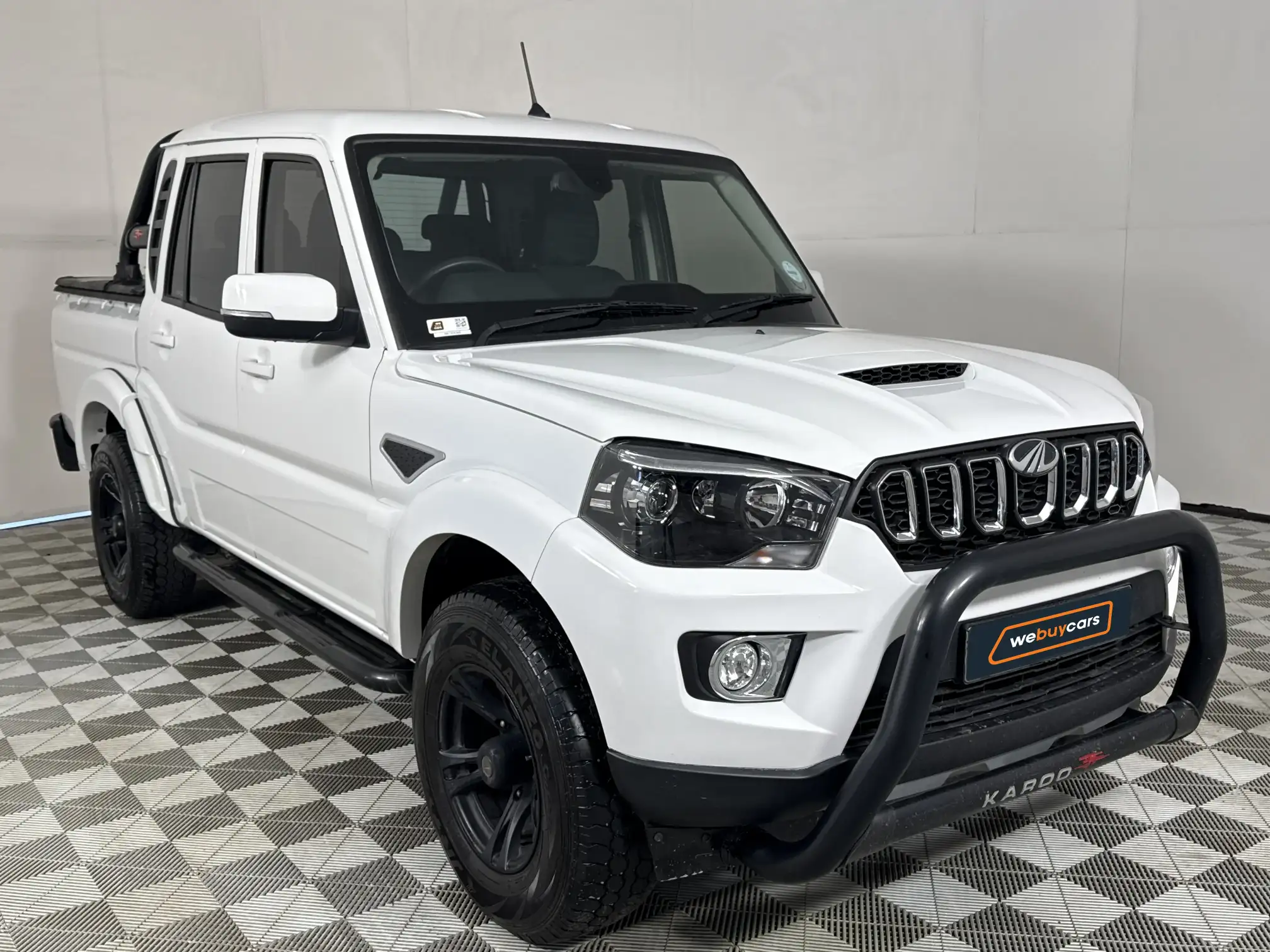 Mahindra PIK UP