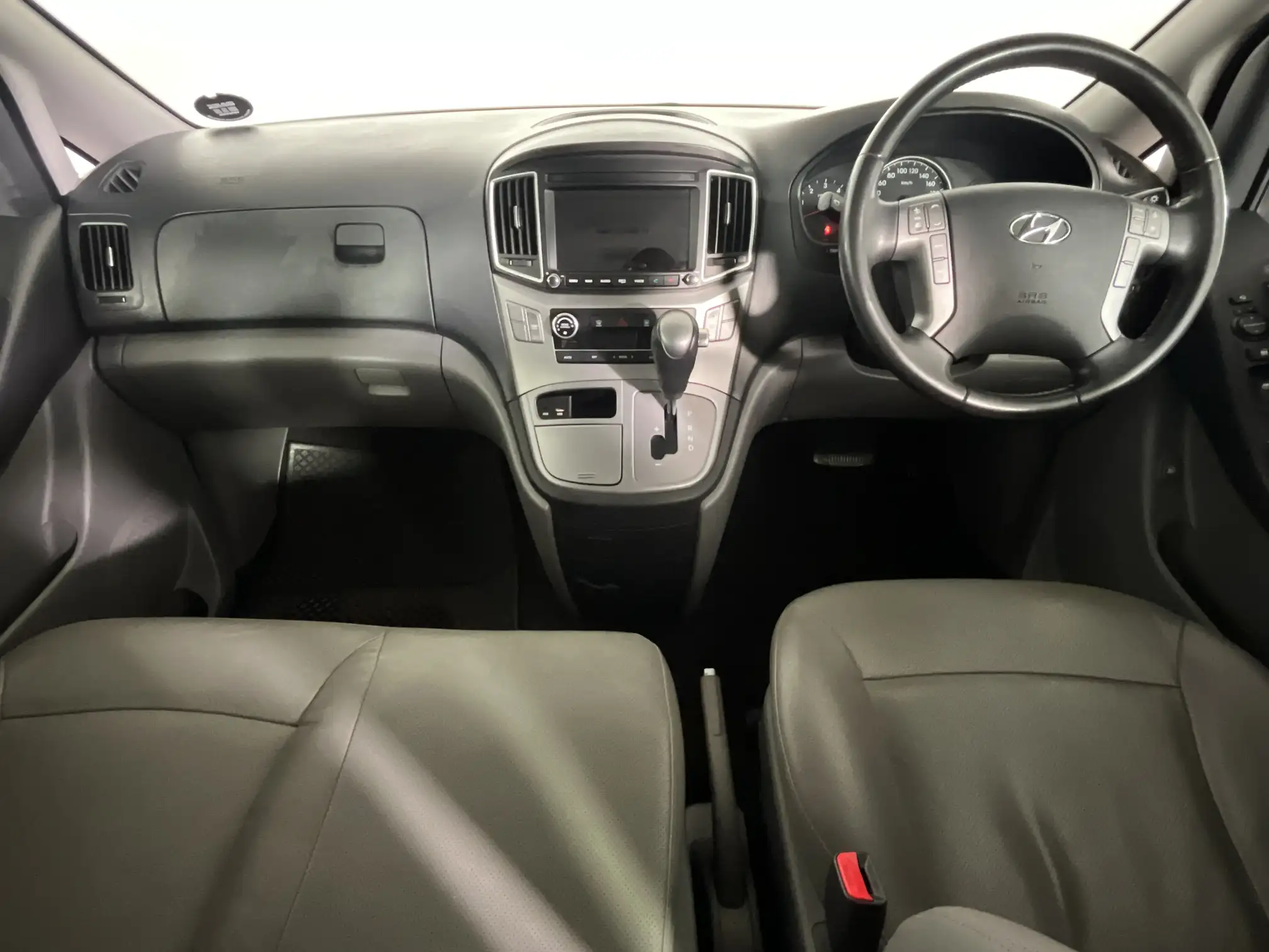 Hyundai H-1
