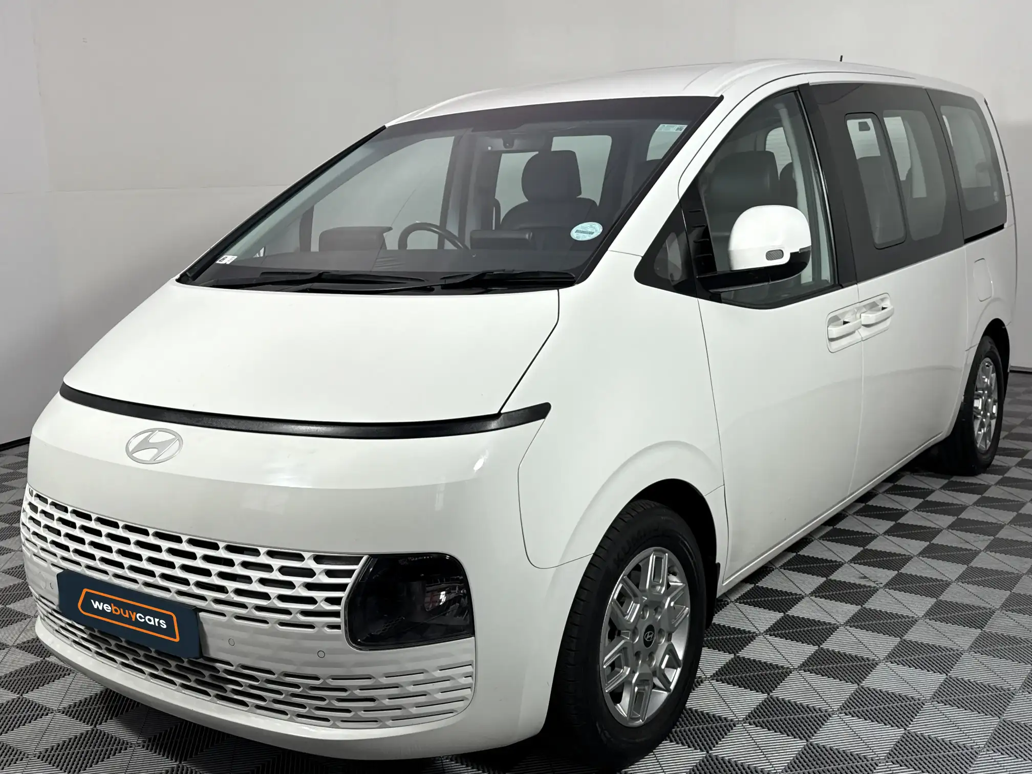 2024 Hyundai Staria